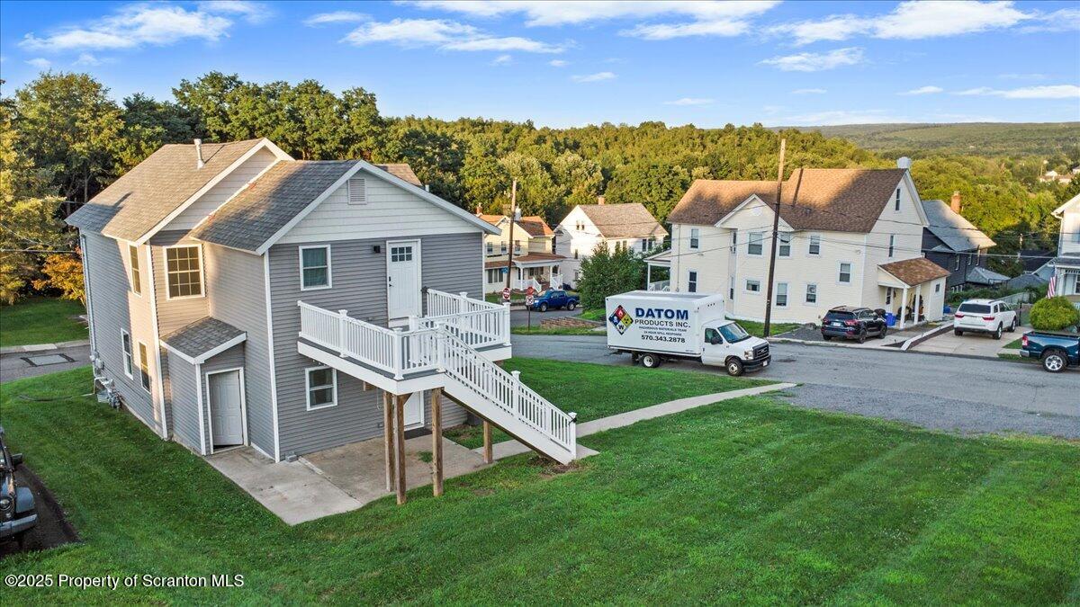 127 W Line Street