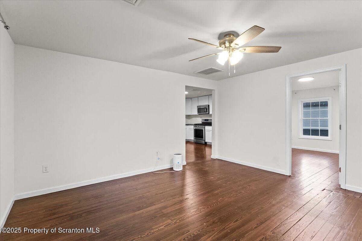 127 W Line Street