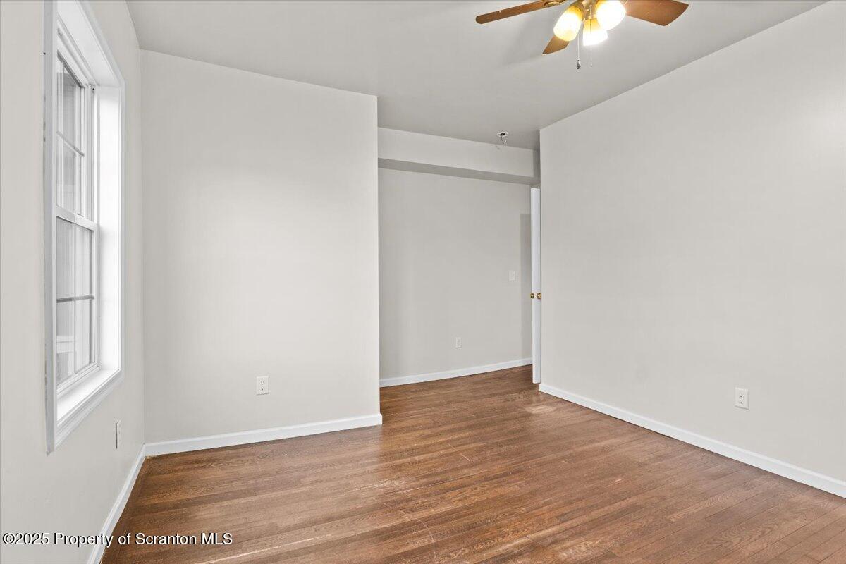 127 W Line Street