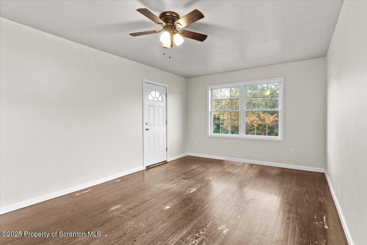 127 W Line Street