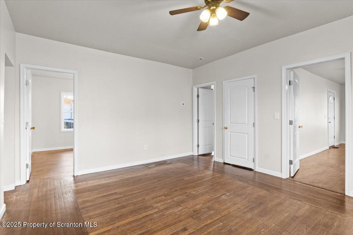 127 W Line Street