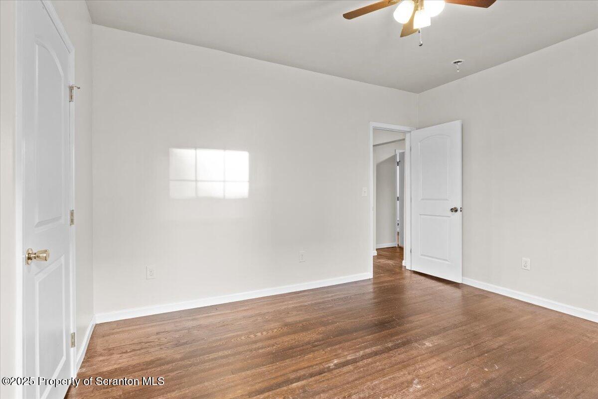 127 W Line Street