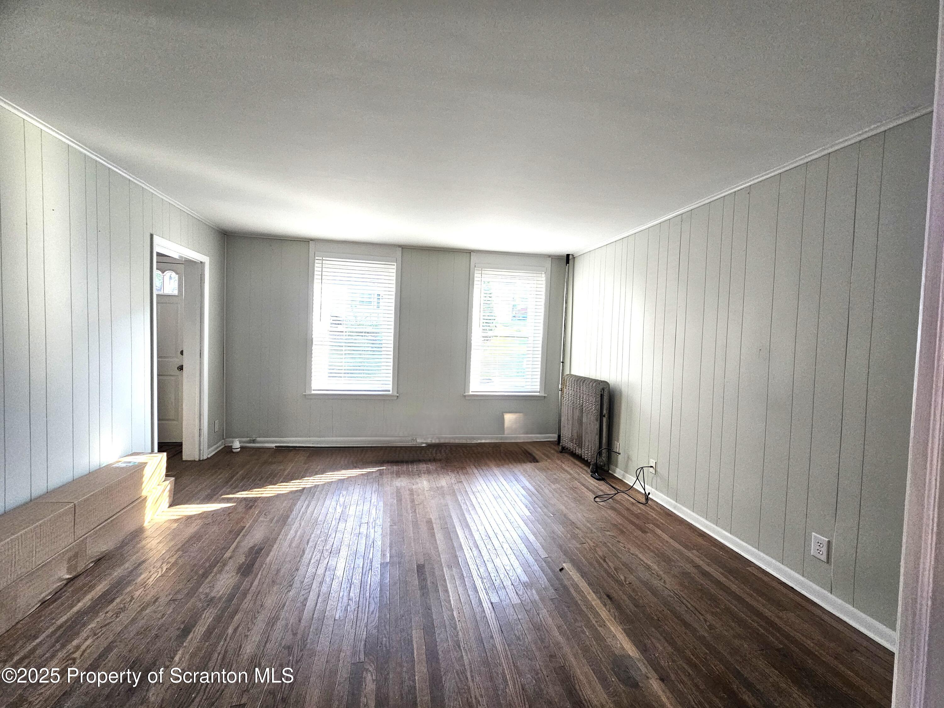 28 E Columbus Avenue Unit: Left