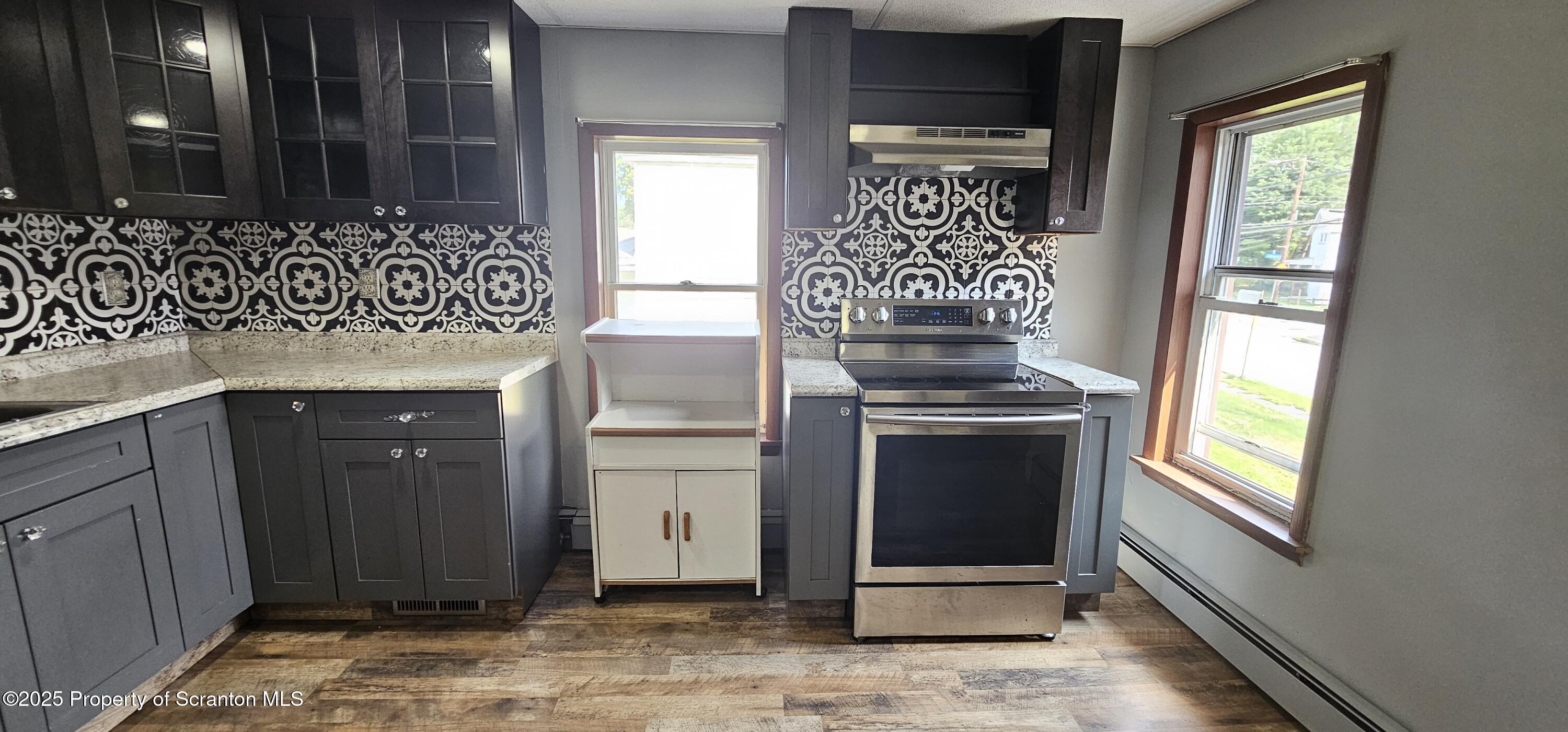 608 S Valley Avenue Unit: Apt B