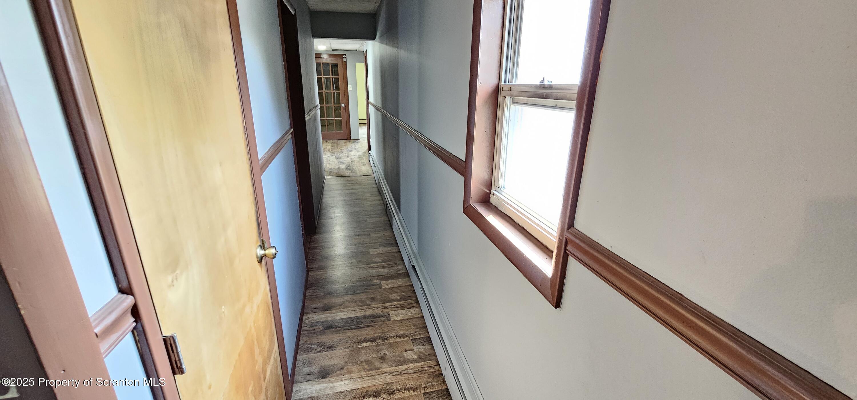 608 S Valley Avenue Unit: Apt B