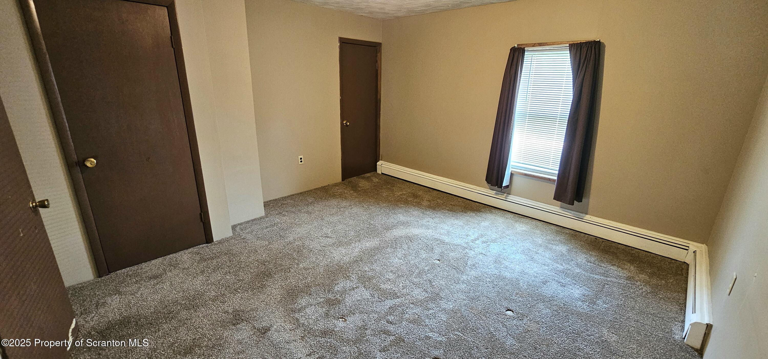 608 S Valley Avenue Unit: Apt B