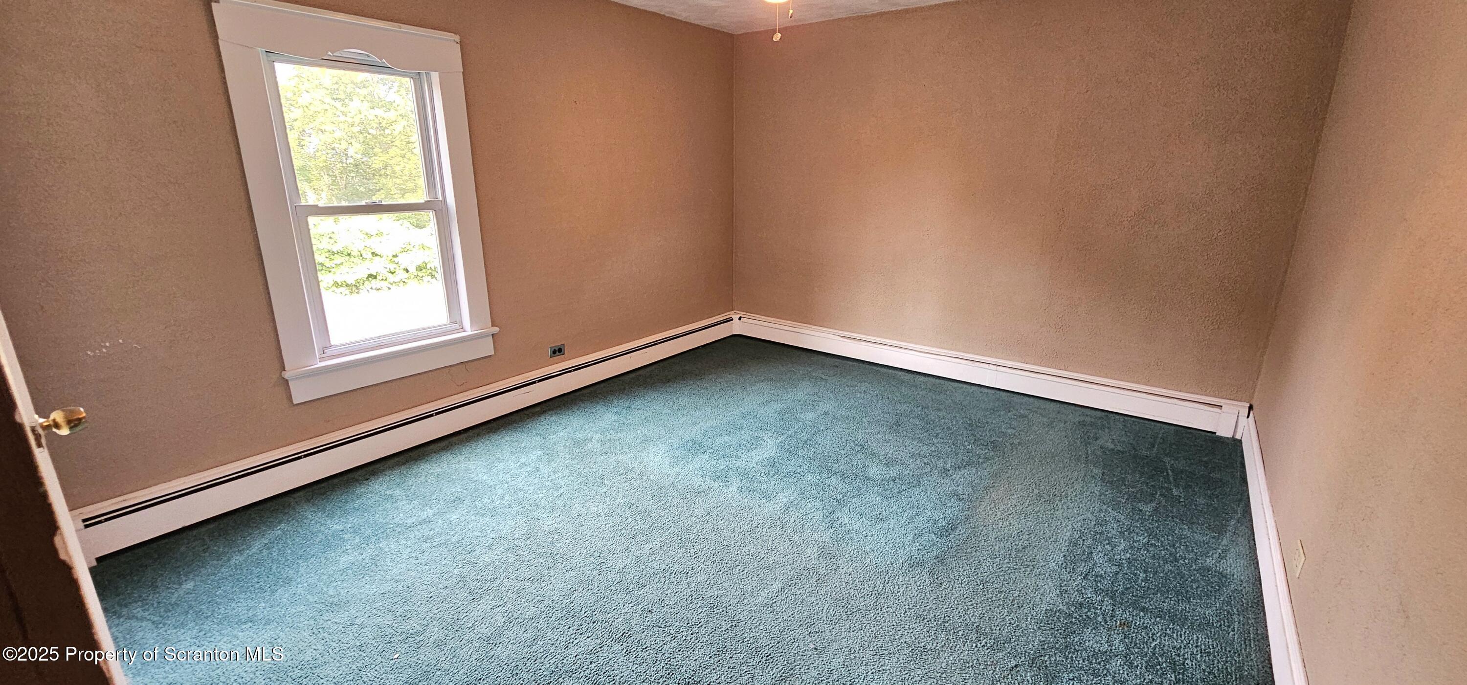 608 S Valley Avenue Unit: Apt B