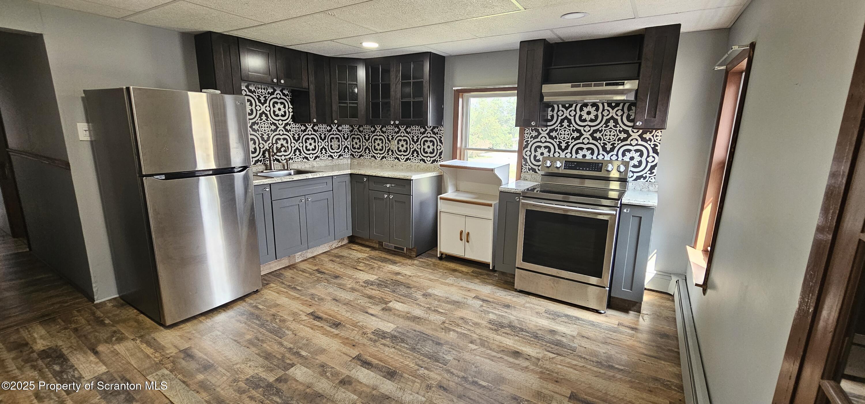 608 S Valley Avenue Unit: Apt B