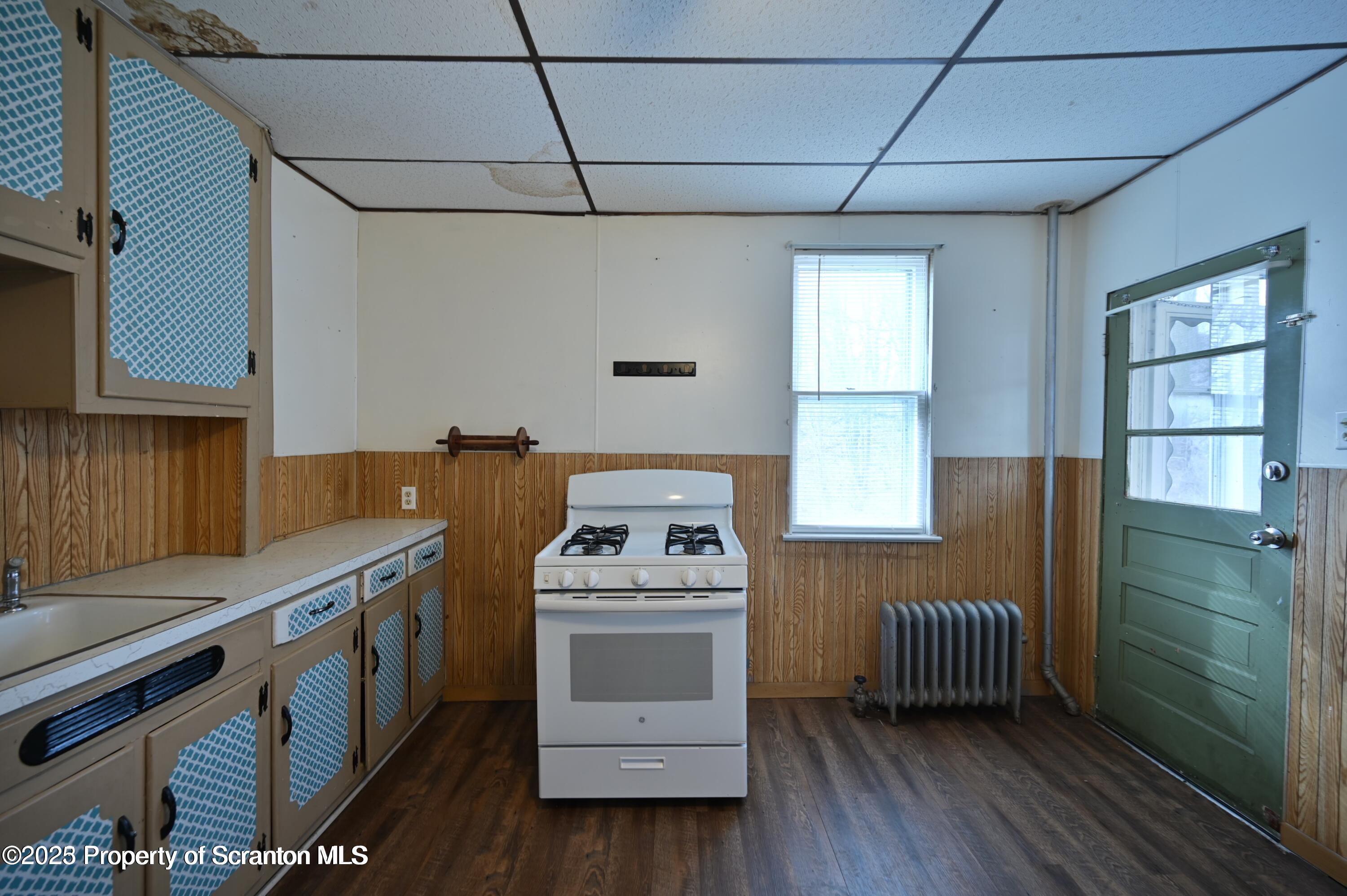 1309 Wood (RIGHT SIDE)