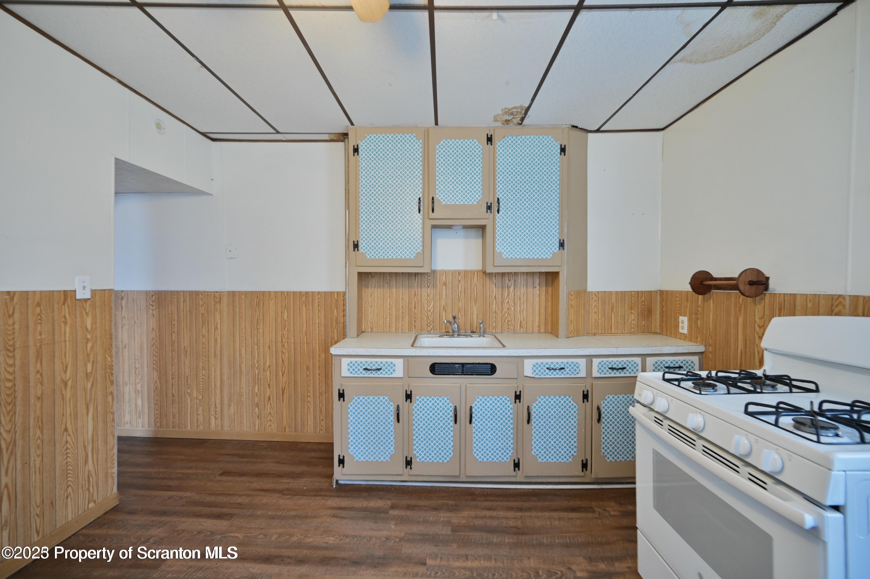 1309 Wood (RIGHT SIDE)