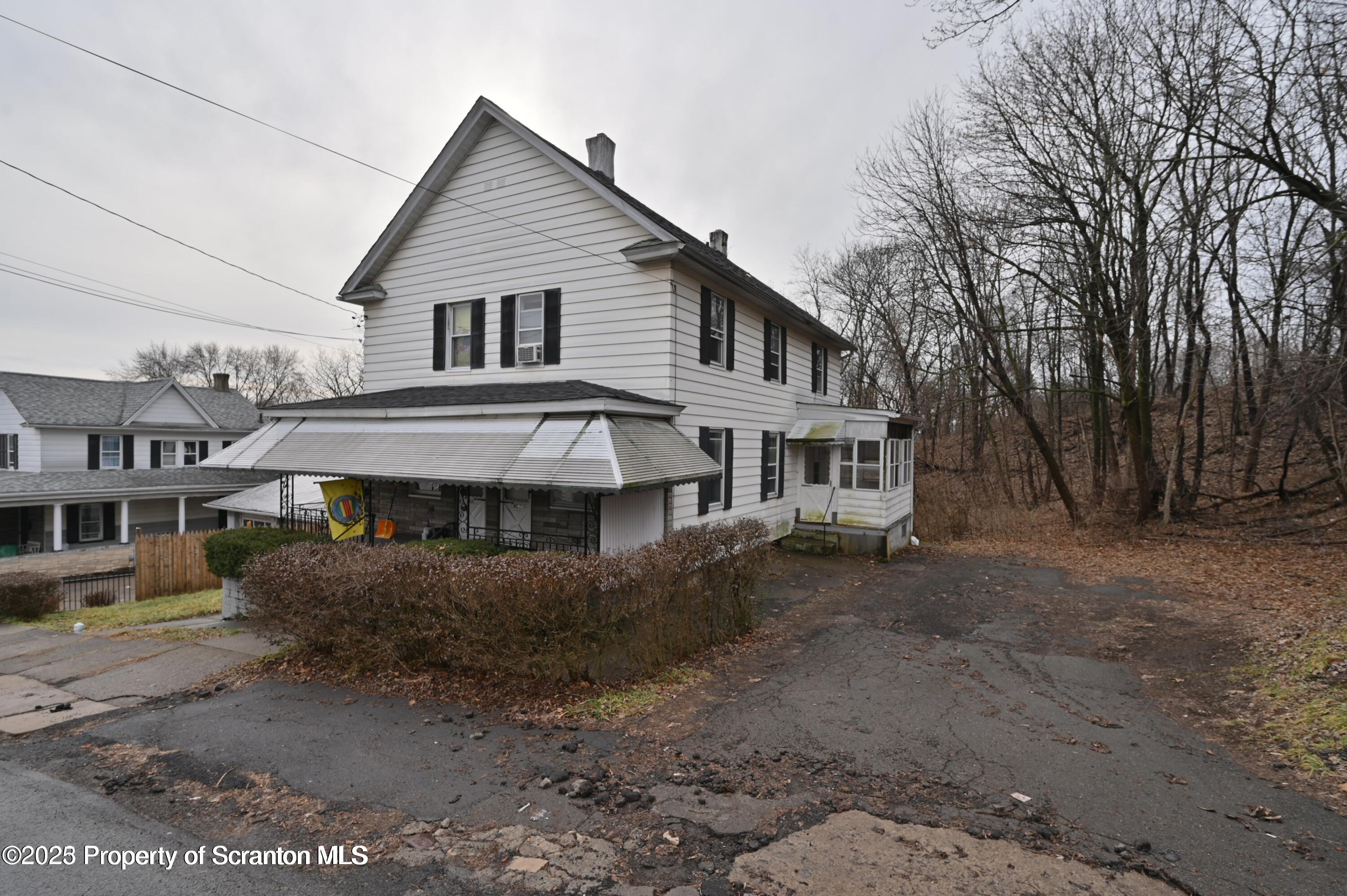 1309 Wood (RIGHT SIDE)