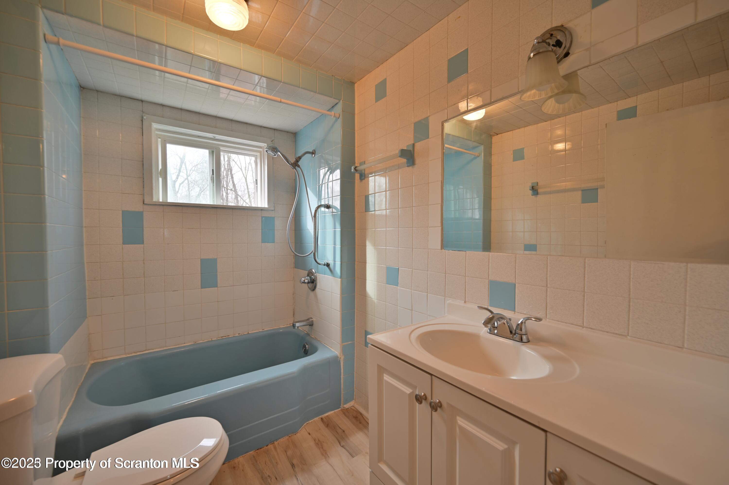 1309 Wood (RIGHT SIDE)