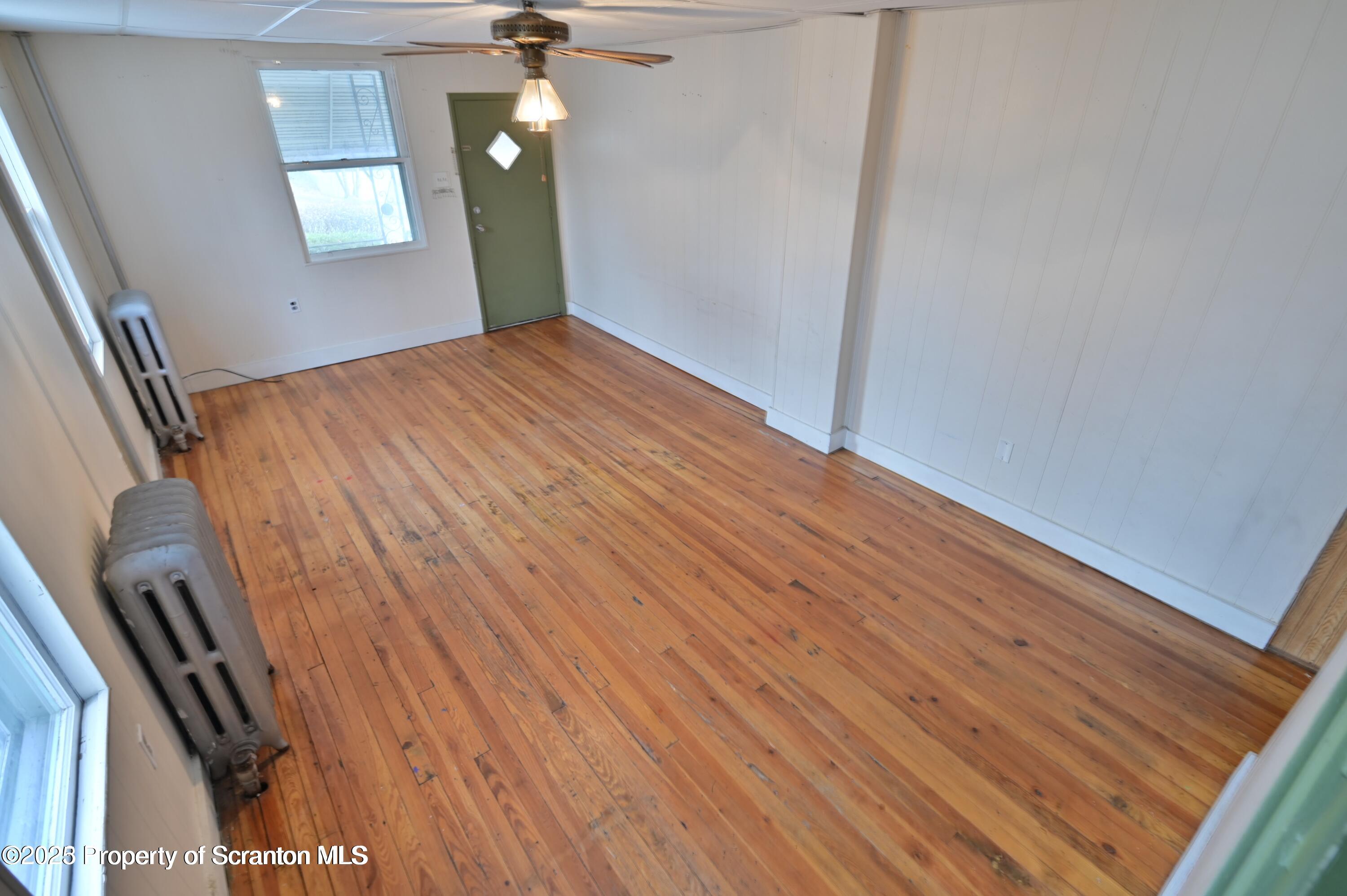 1309 Wood (RIGHT SIDE)