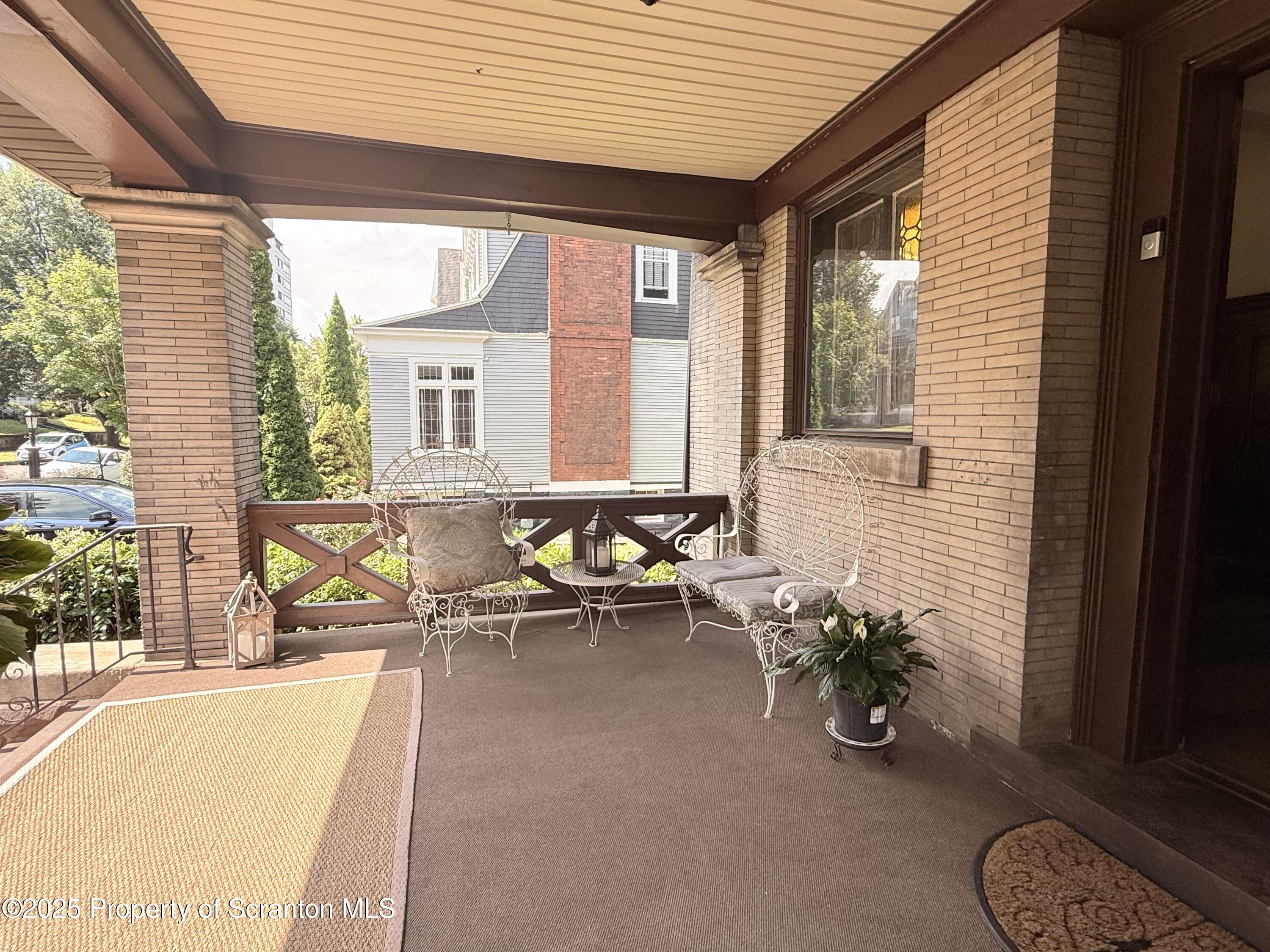 629 Clay Avenue Unit: 2A