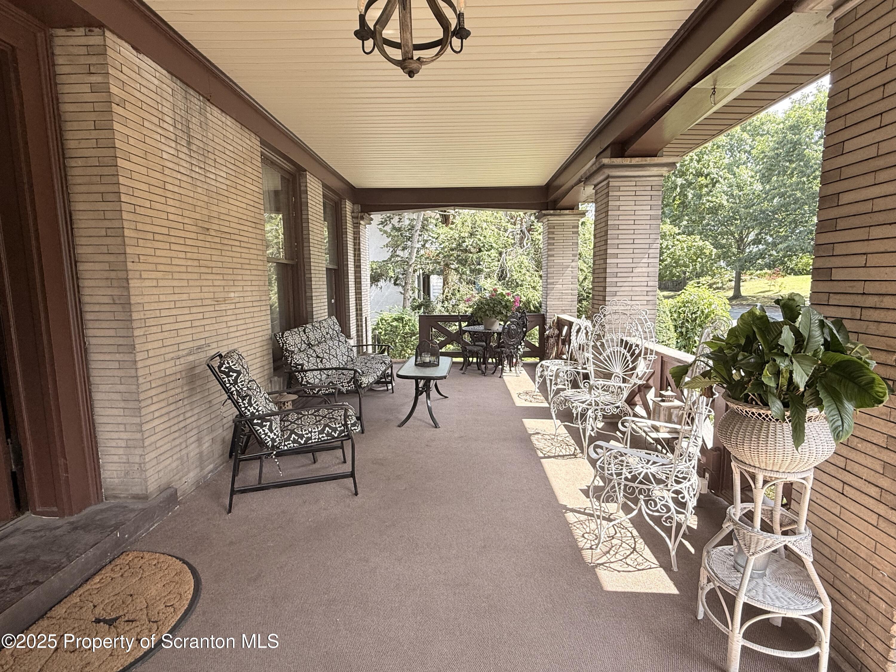 629 Clay Avenue Unit: 2A