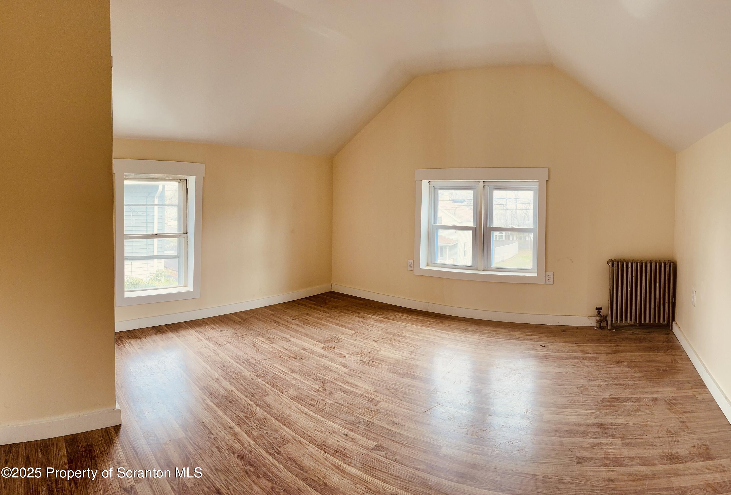 3269 Cedar Avenue