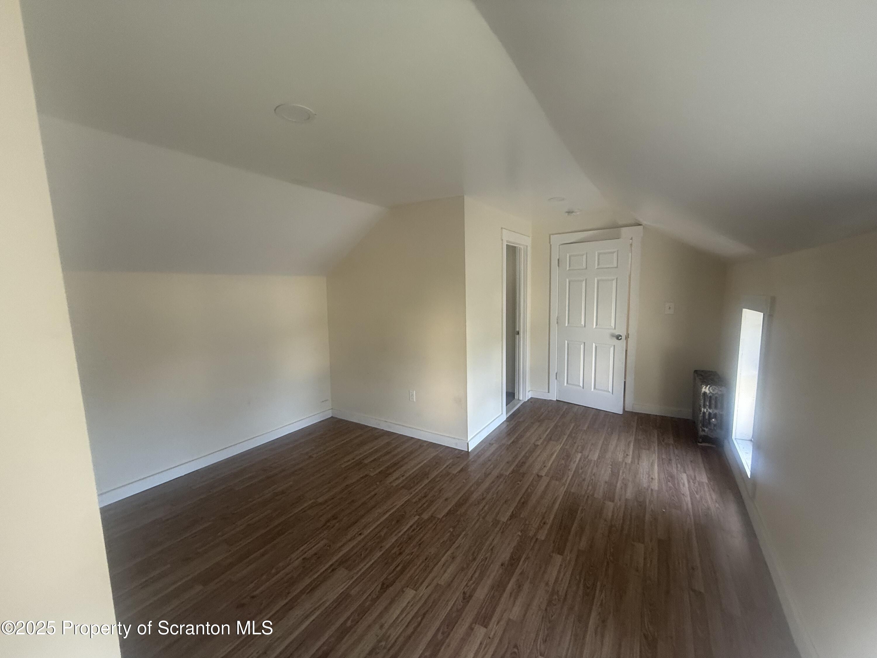 3269 Cedar Avenue