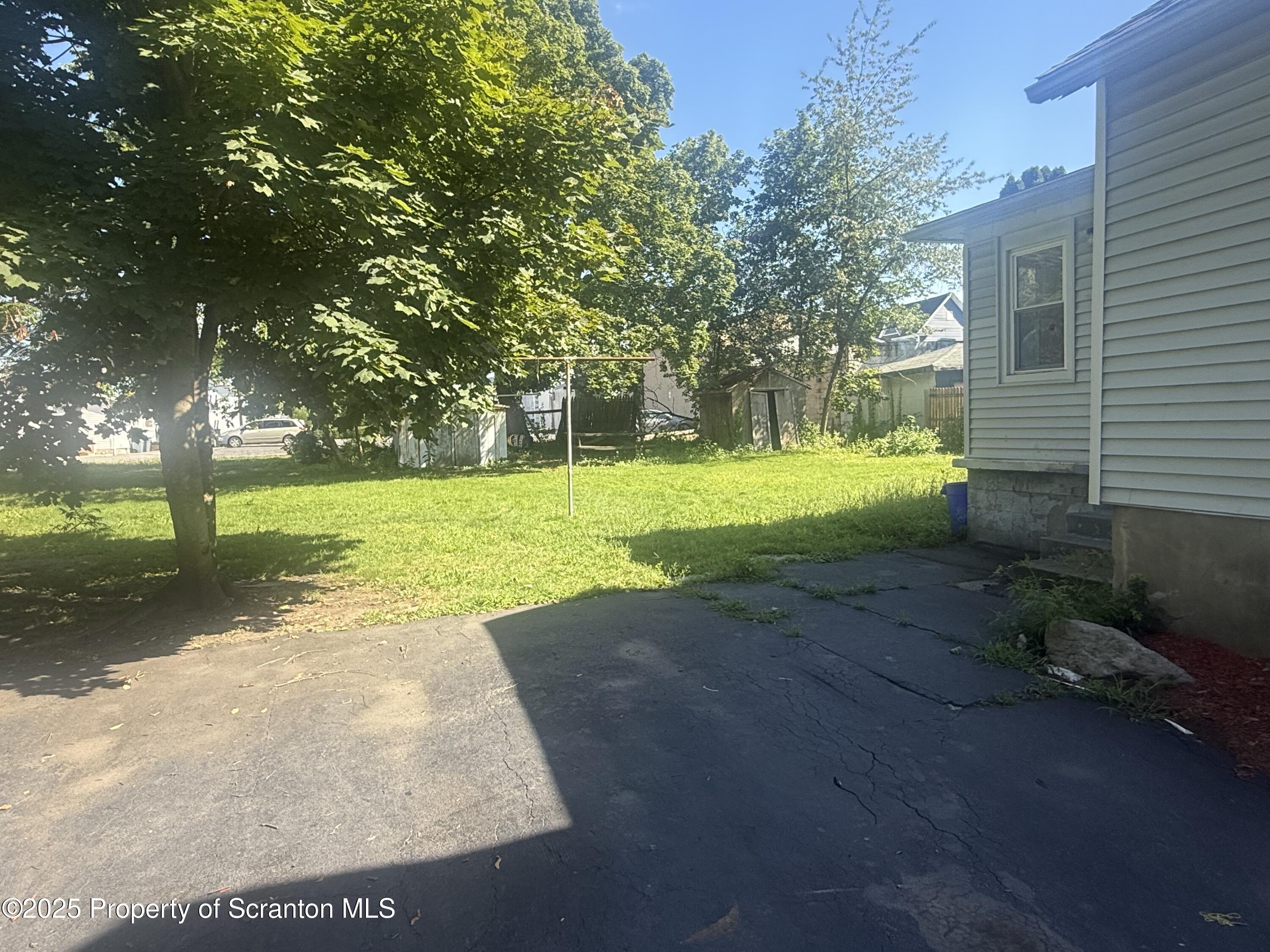 3269 Cedar Avenue
