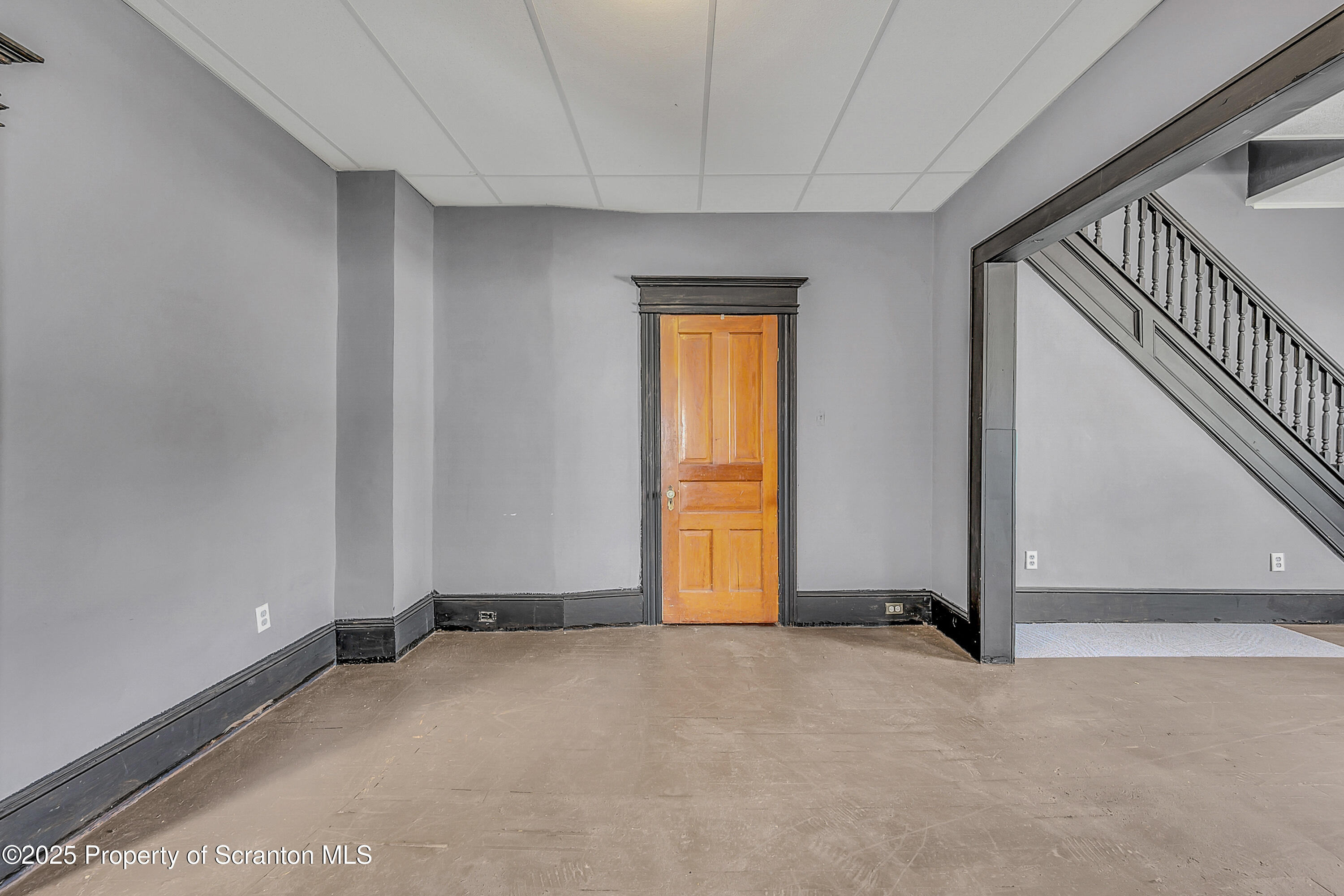 1202 Main St. Street