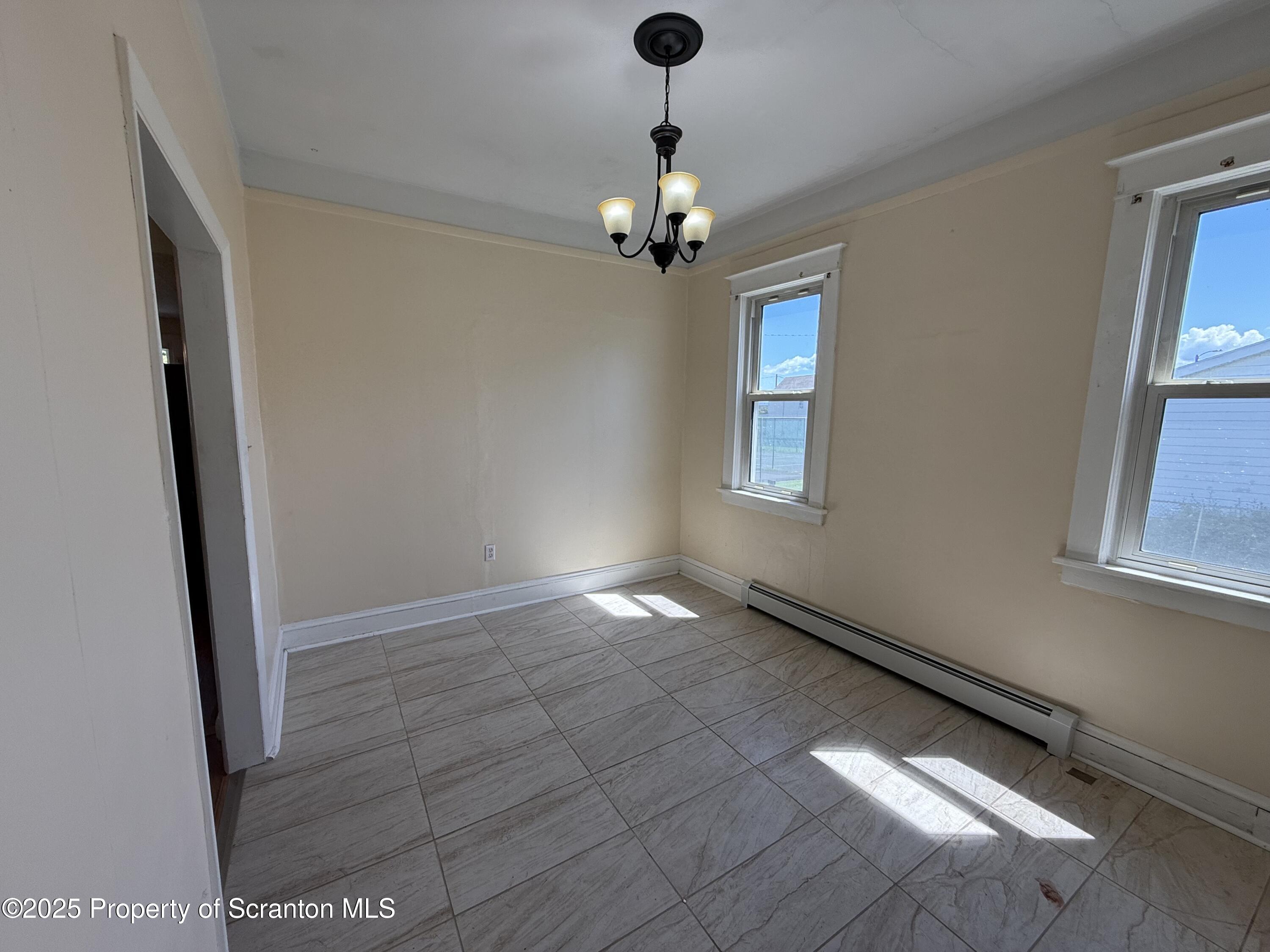 1906 Farr Street Unit: 1