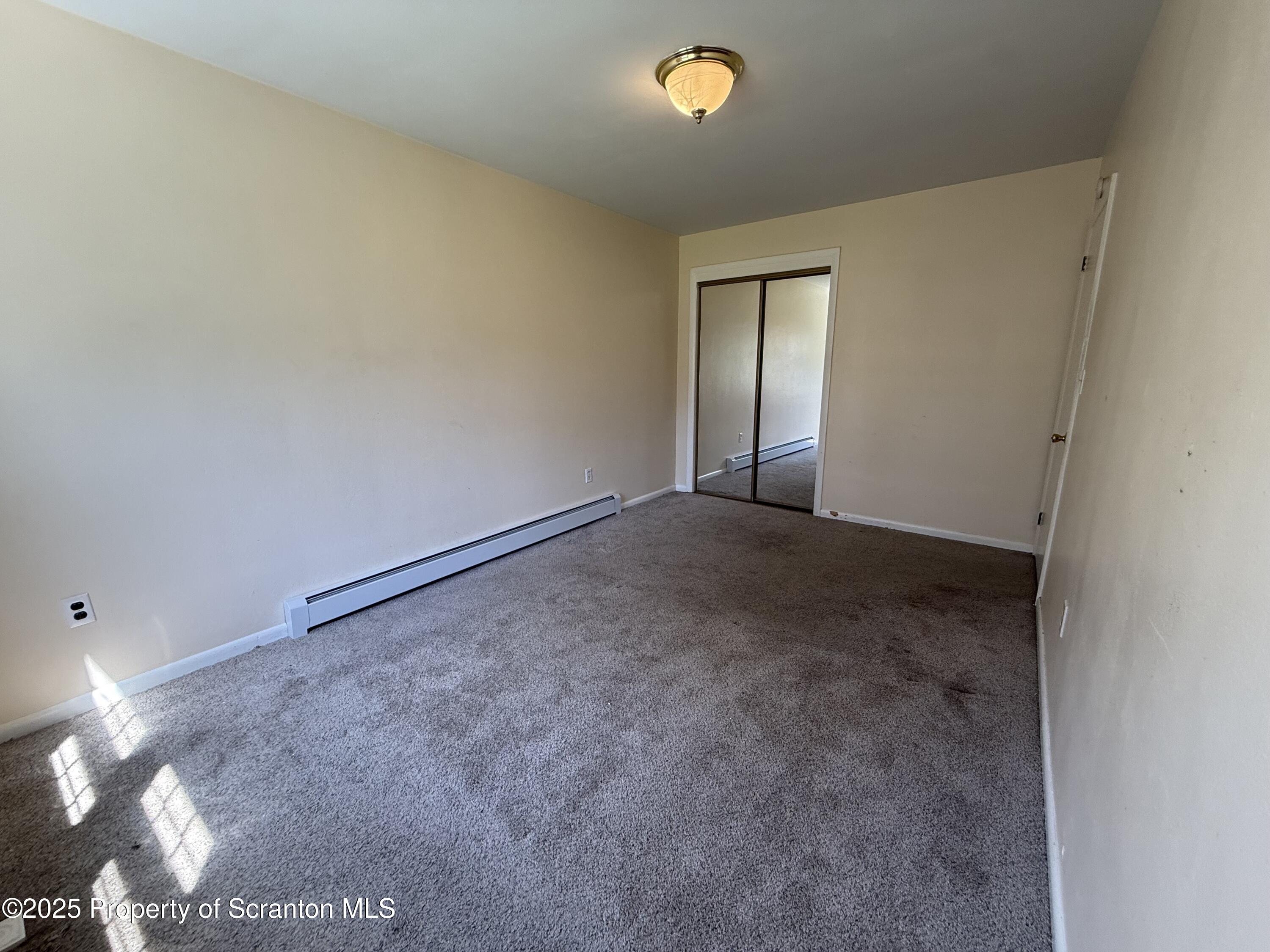 1906 Farr Street Unit: 1