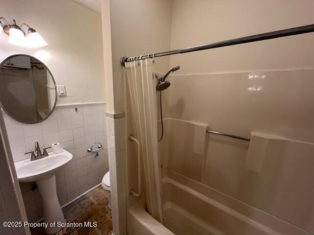 531 E Market Street Unit: !