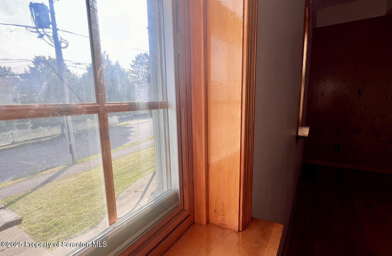 1207 S Webster Unit: Unit 1
