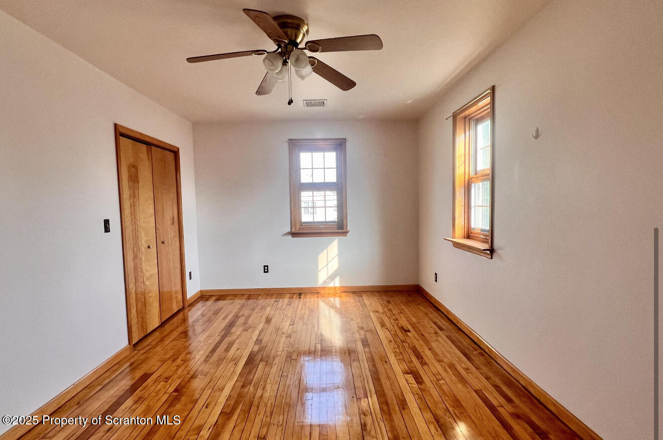 1207 S Webster Unit: Unit 1