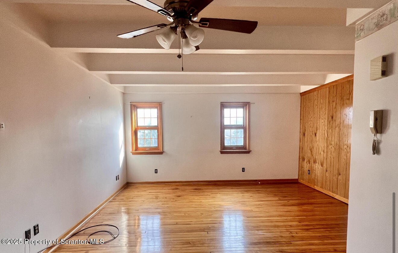 1207 S Webster Unit: Unit 1