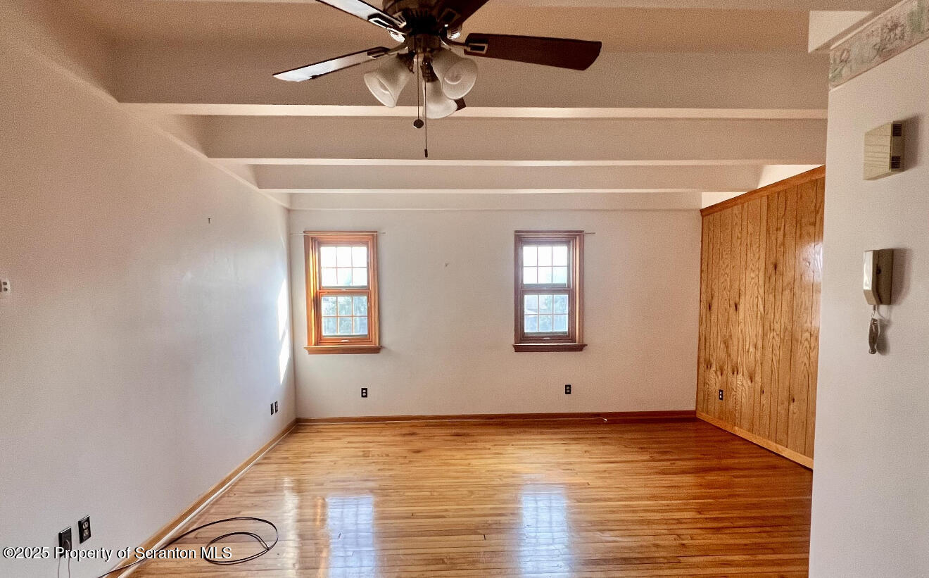 1207 S Webster Unit: Unit 1