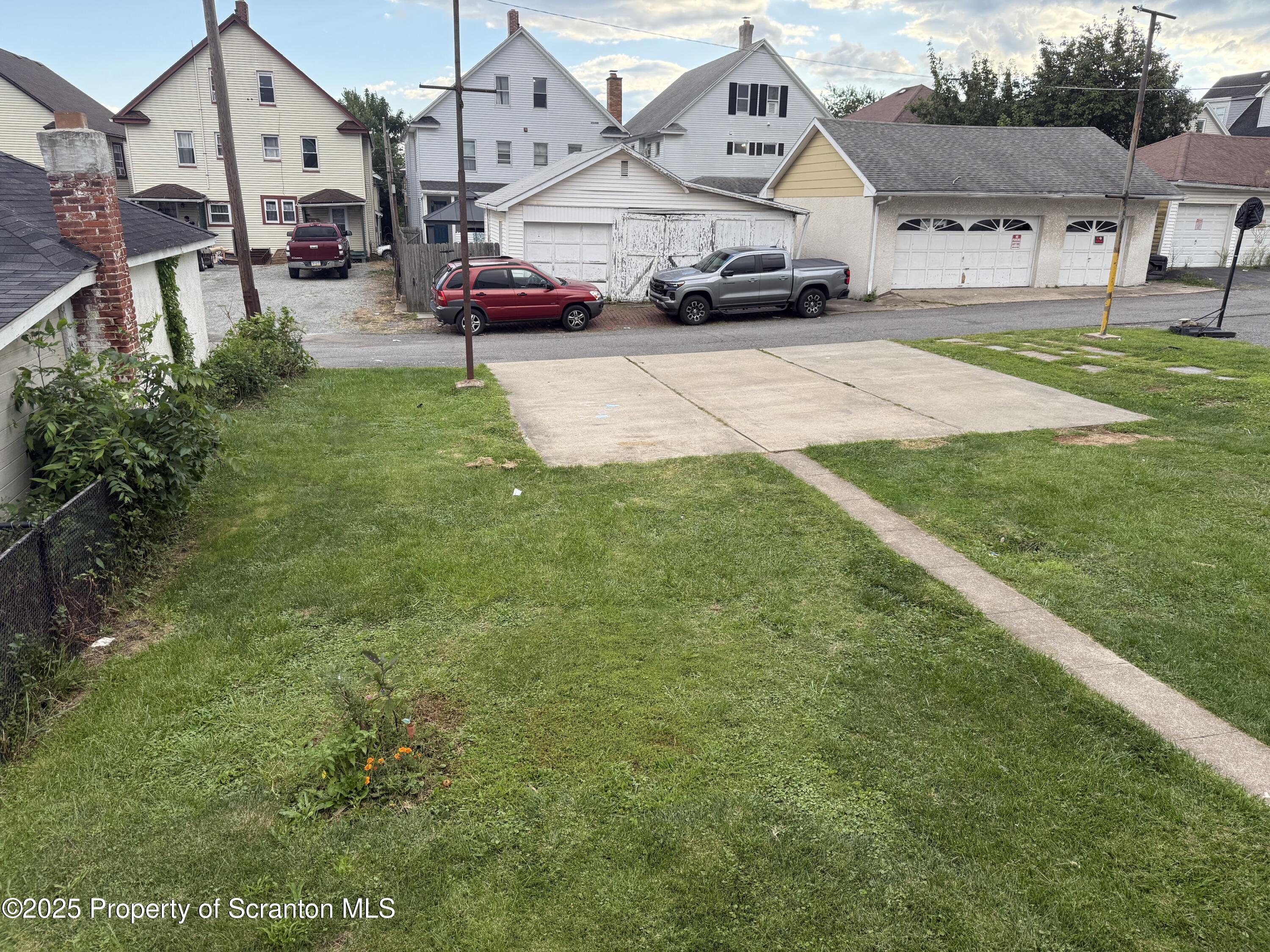 1531 Washburn Street Unit: 1