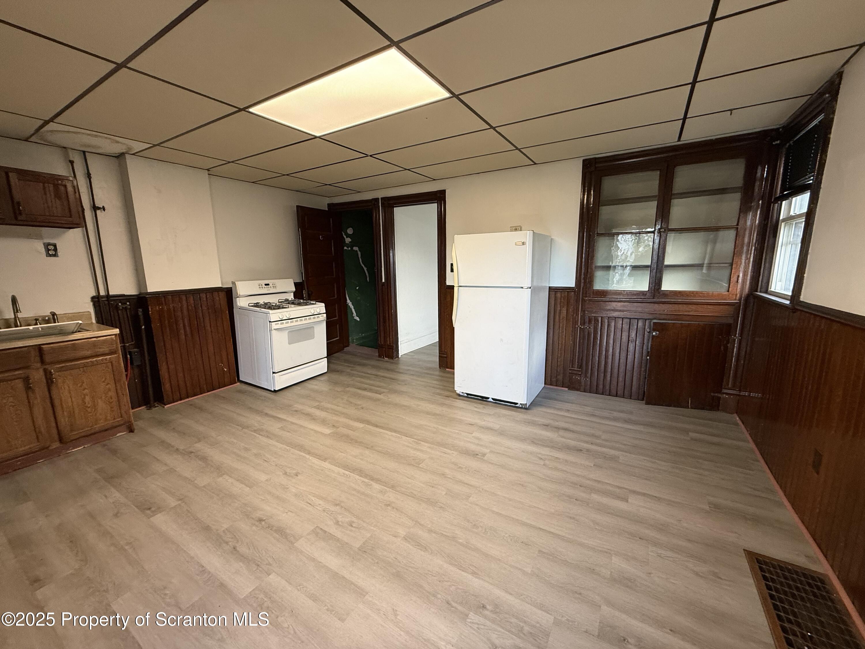 1531 Washburn Street Unit: 1