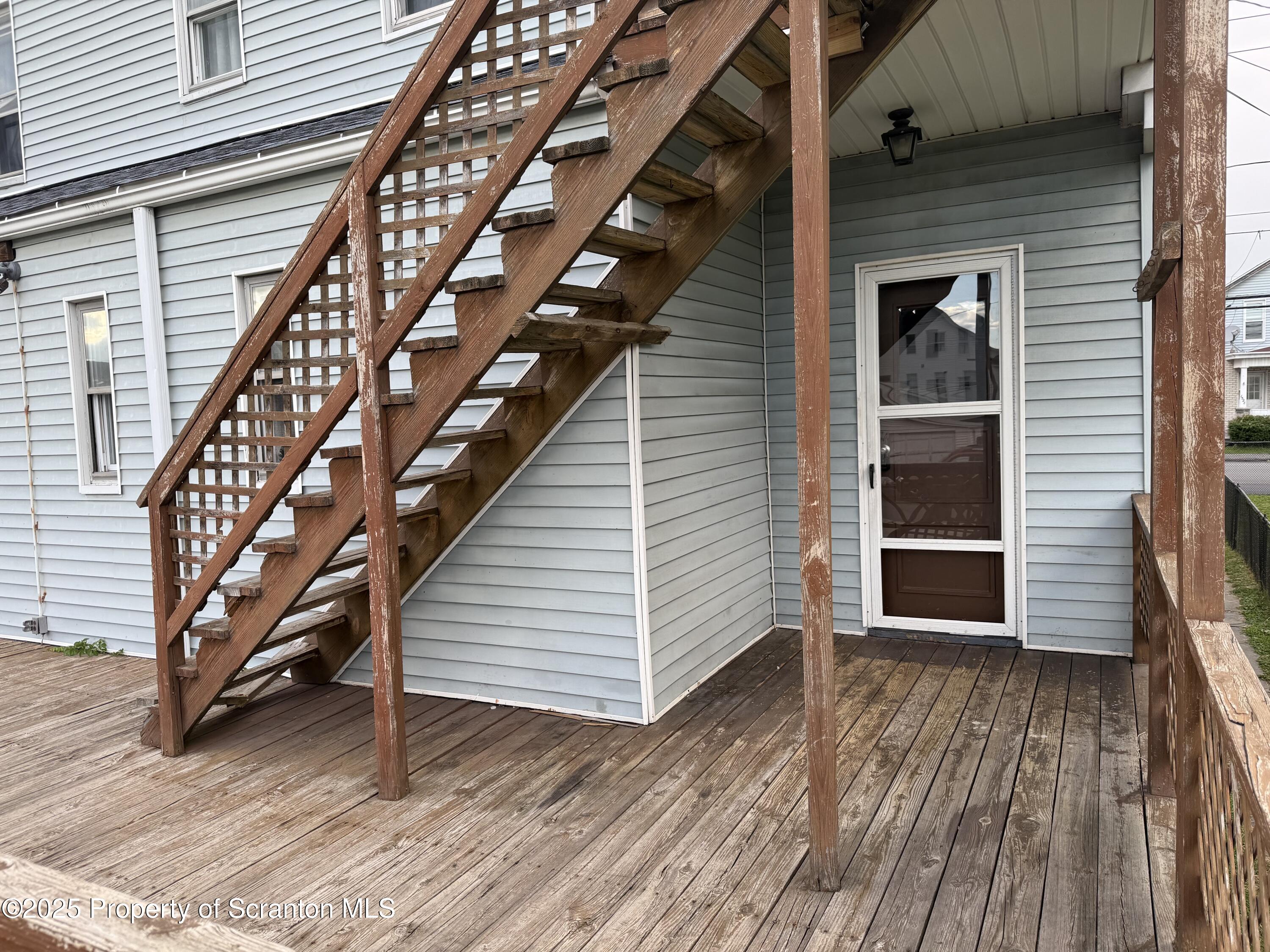 1531 Washburn Street Unit: 1