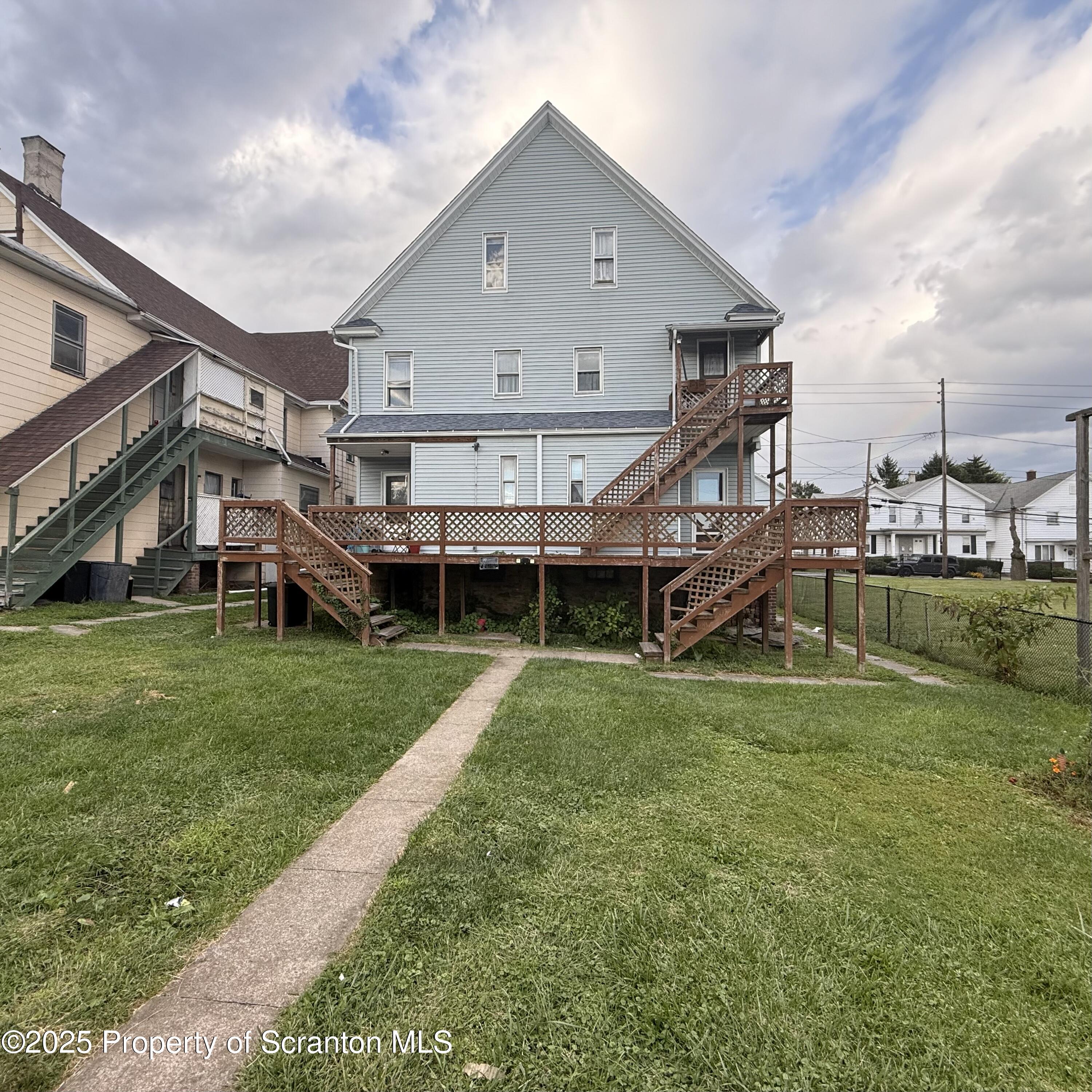 1531 Washburn Street Unit: 1