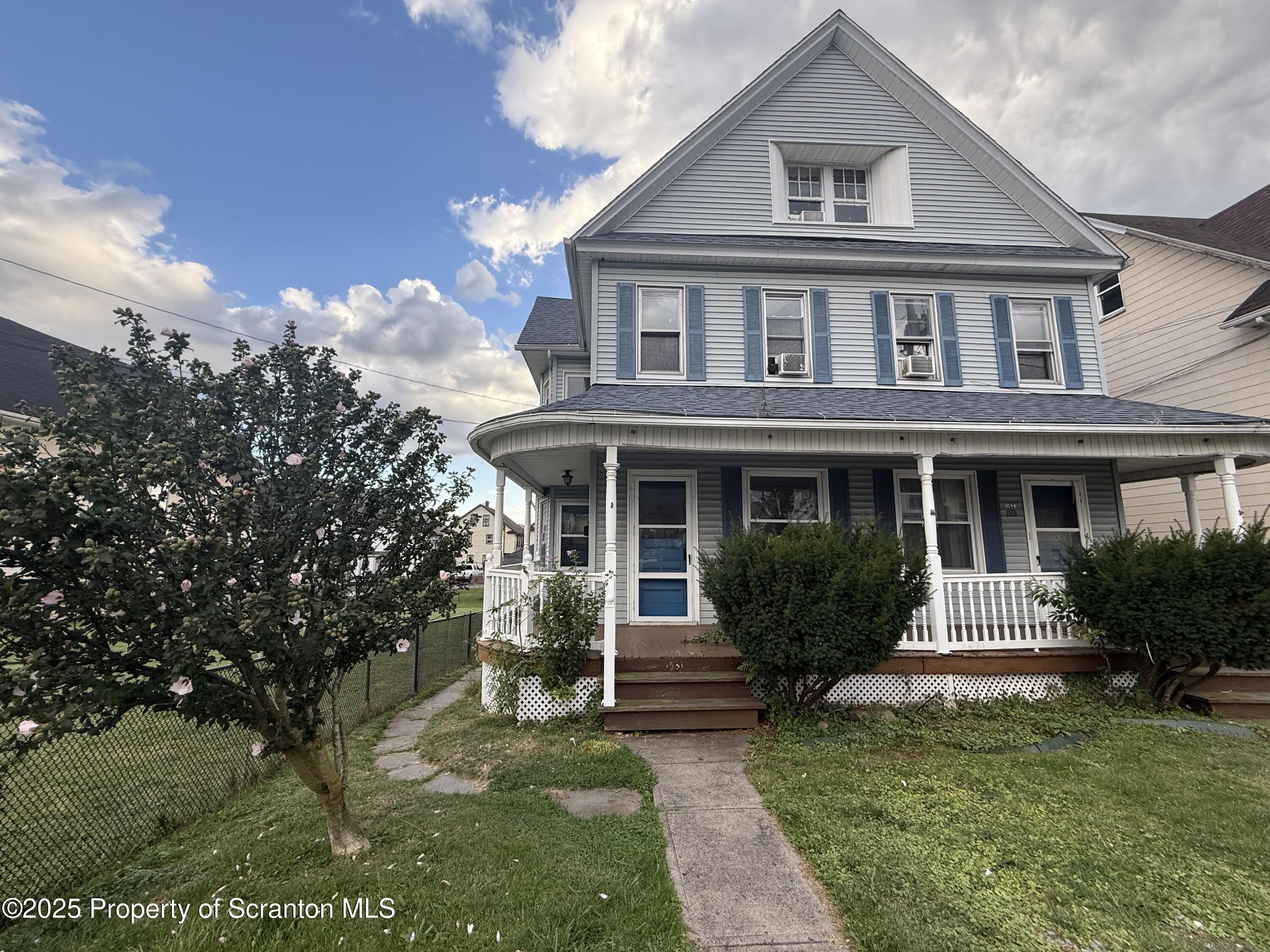 1531 Washburn Street Unit: 1