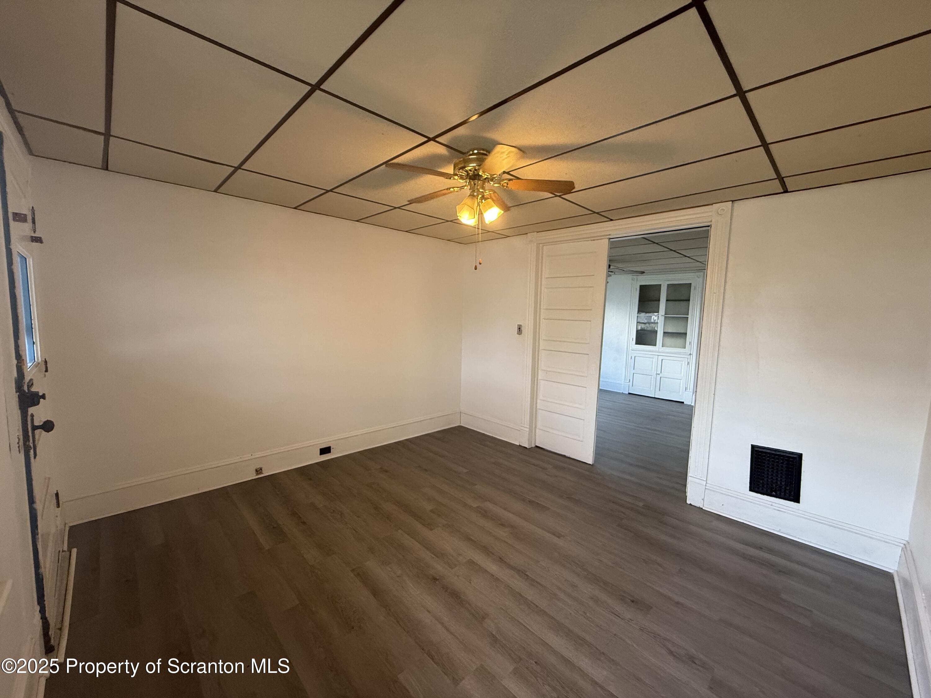 1531 Washburn Street Unit: 1