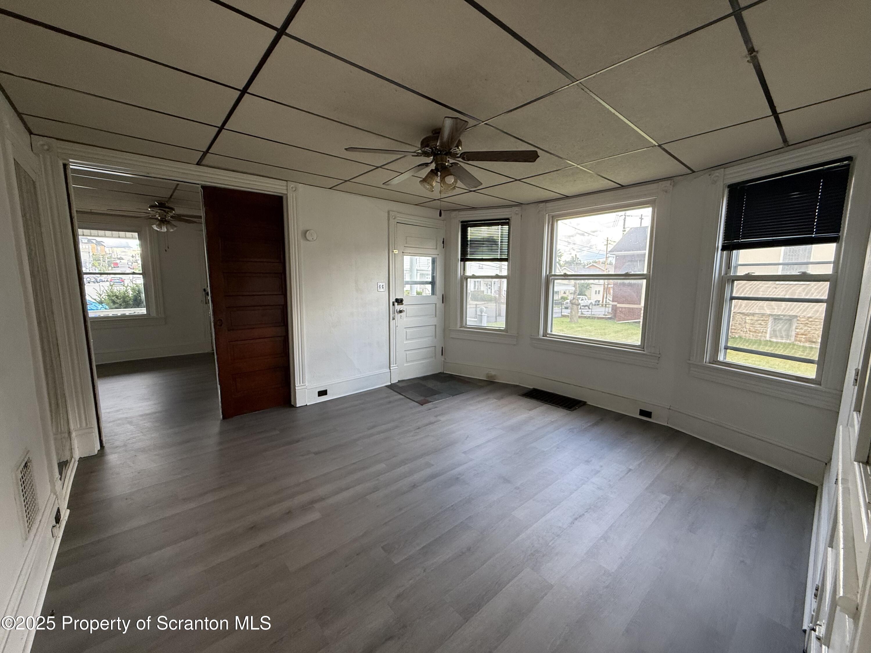 1531 Washburn Street Unit: 1