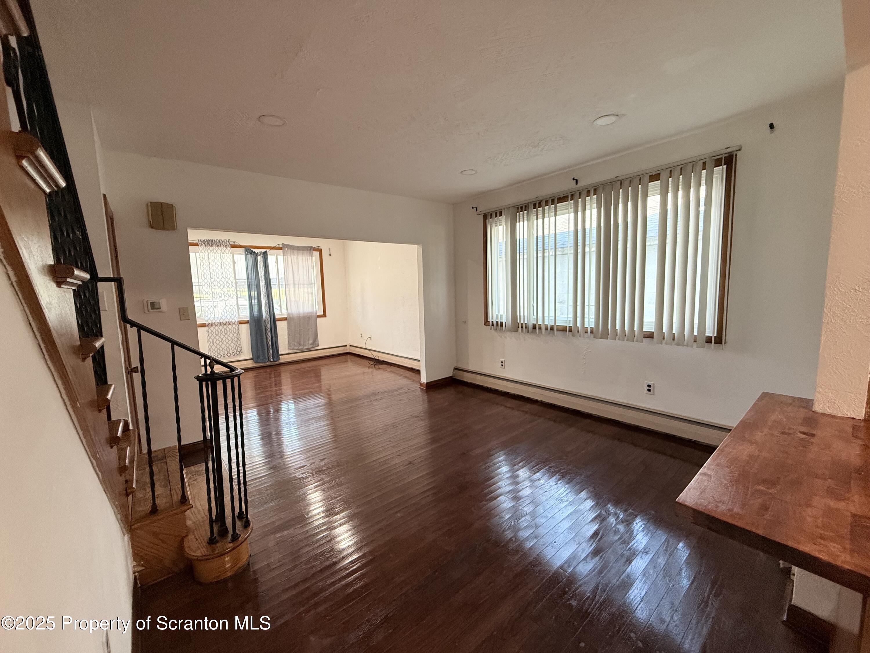 1002 E Park Avenue