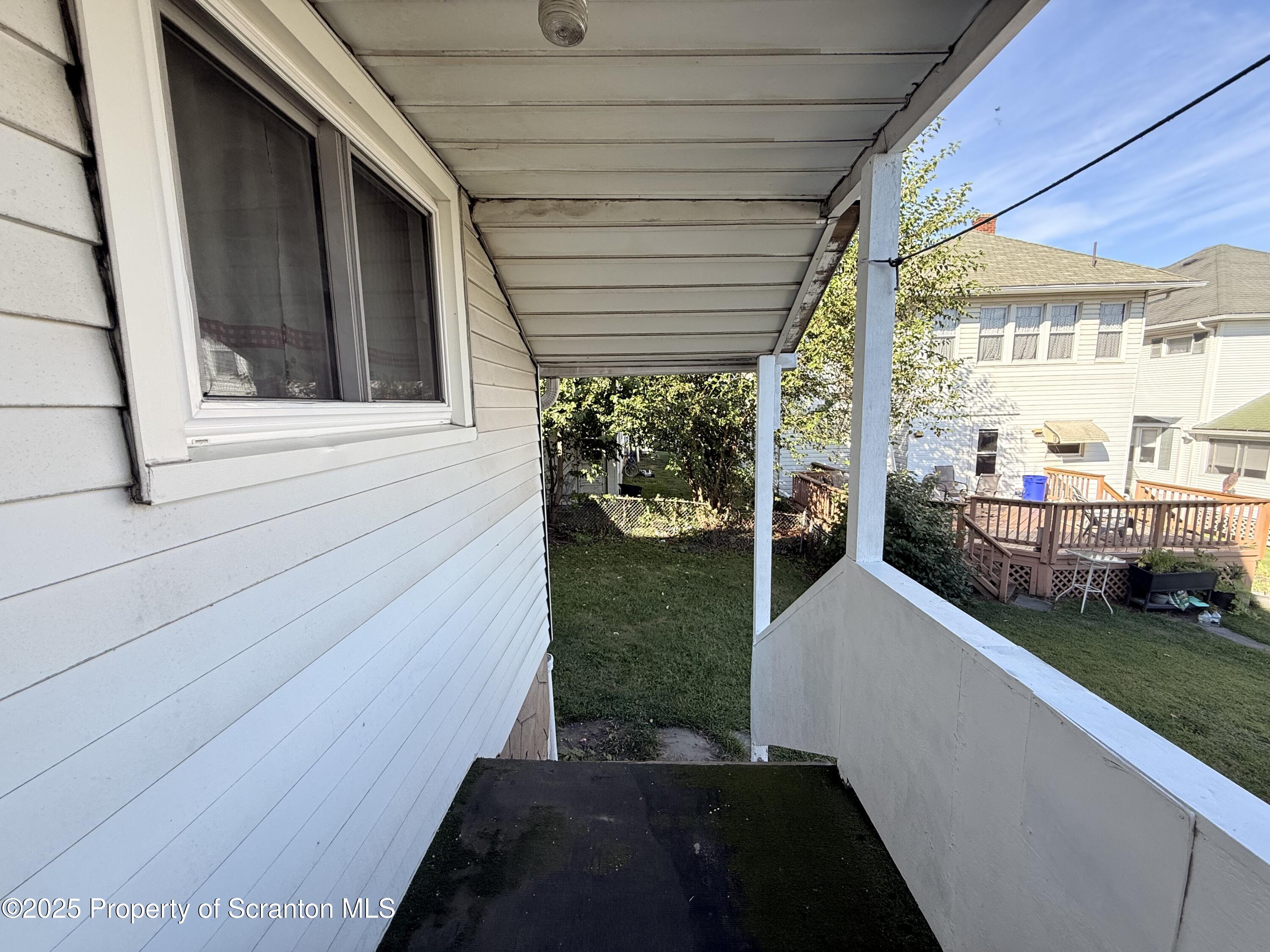 1002 E Park Avenue