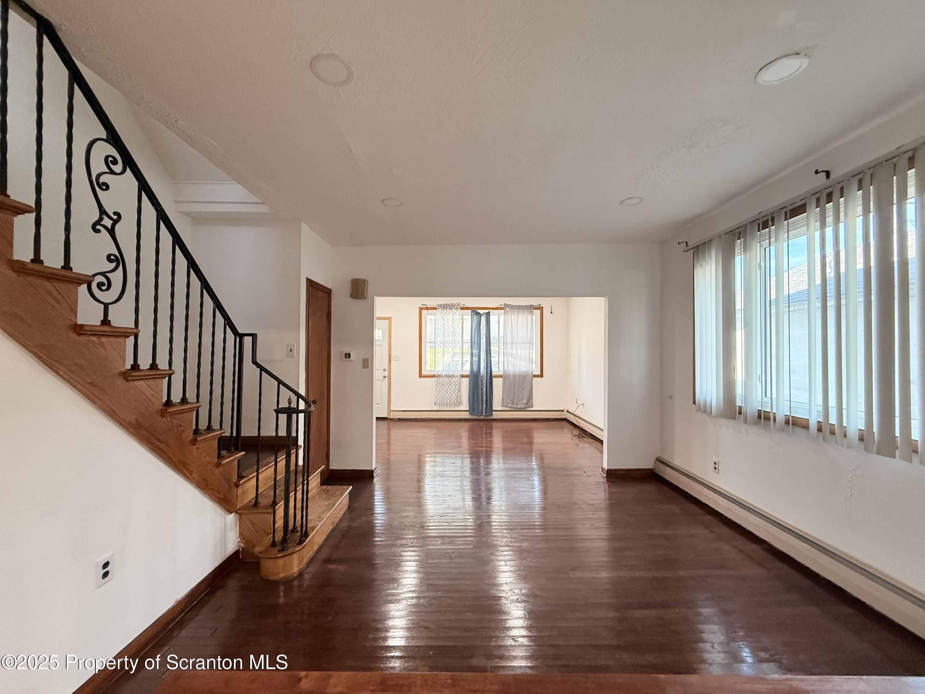 1002 E Park Avenue