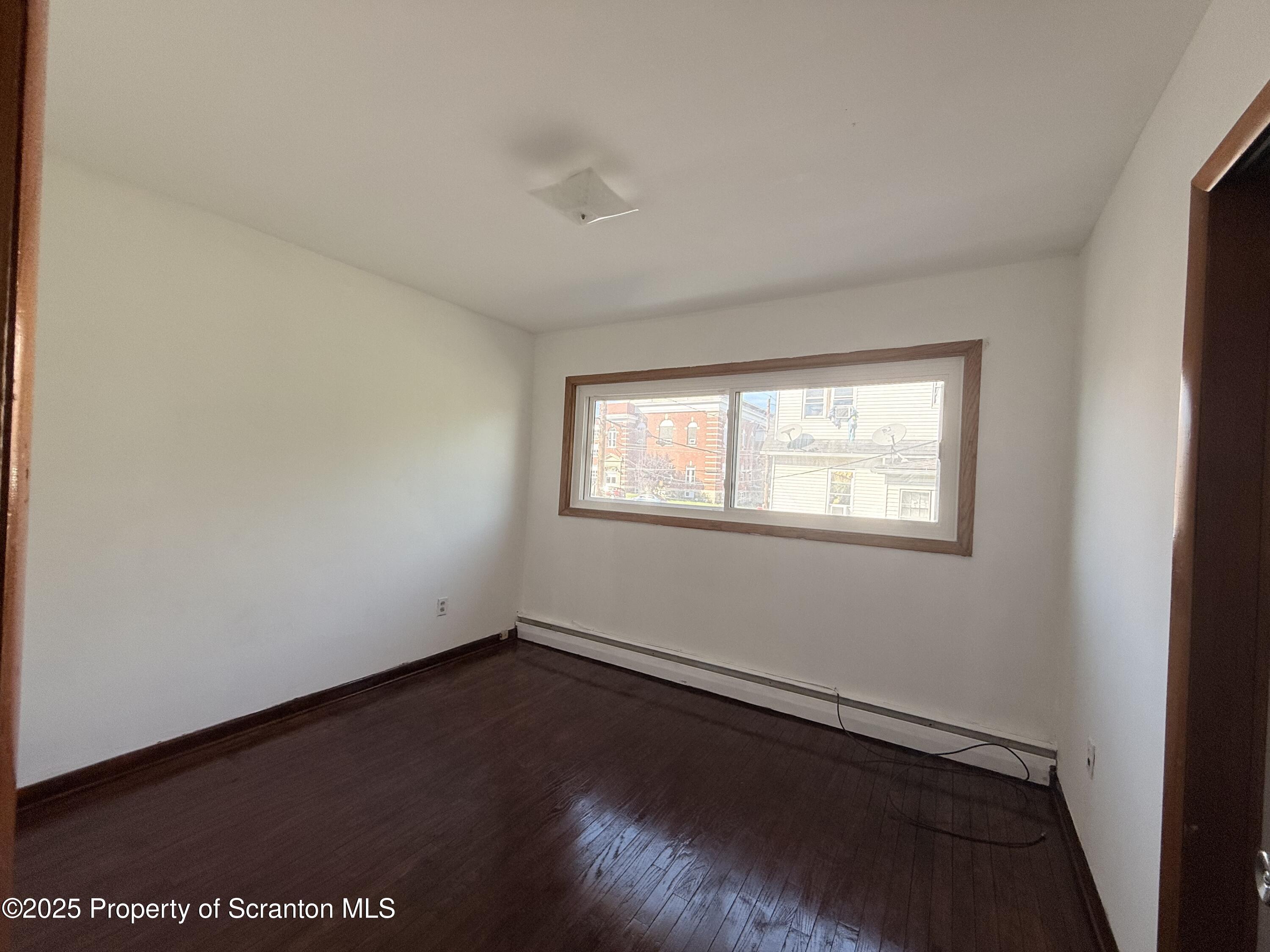 1002 E Park Avenue