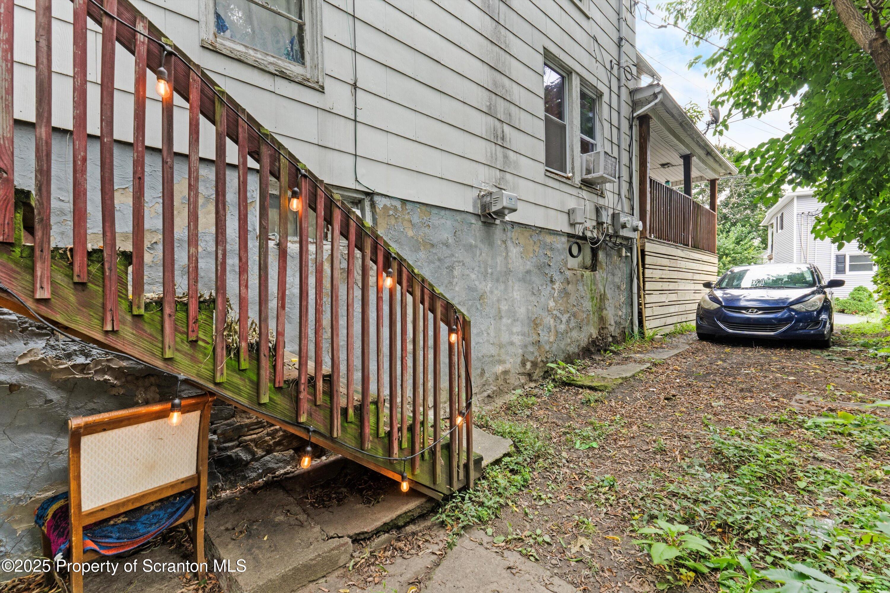109-111 Lagrange Street
