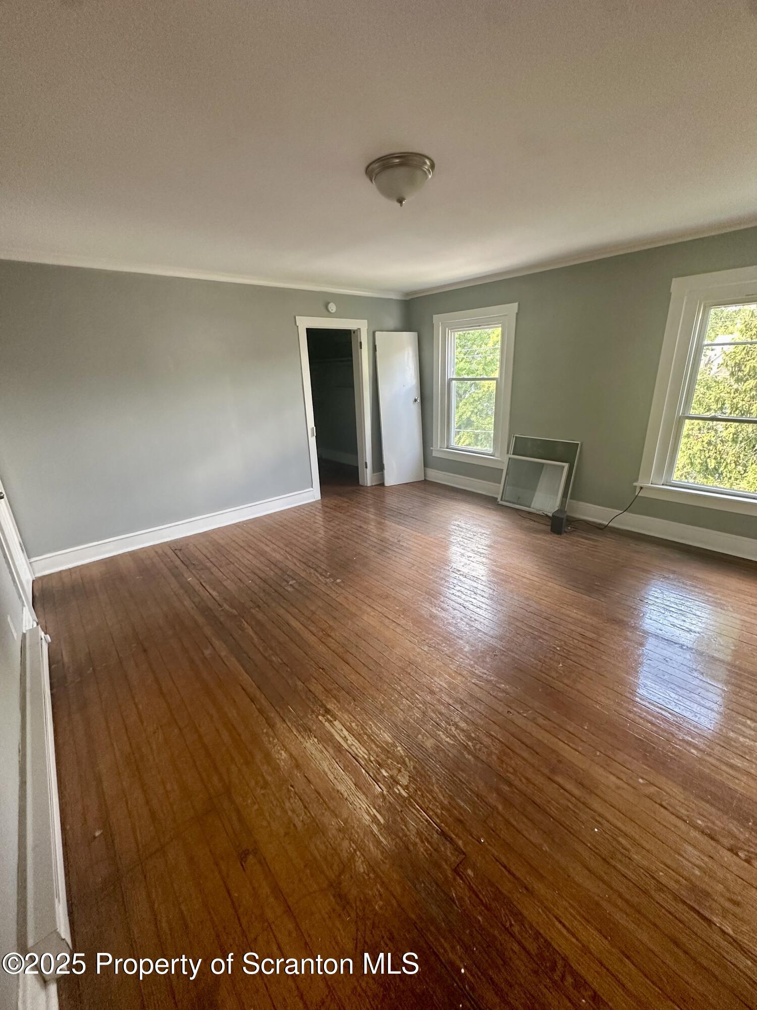 366 S River Street Unit: Apt. 3