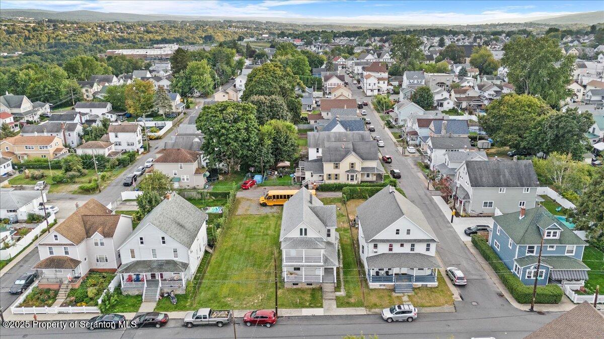 729 W Locust Street