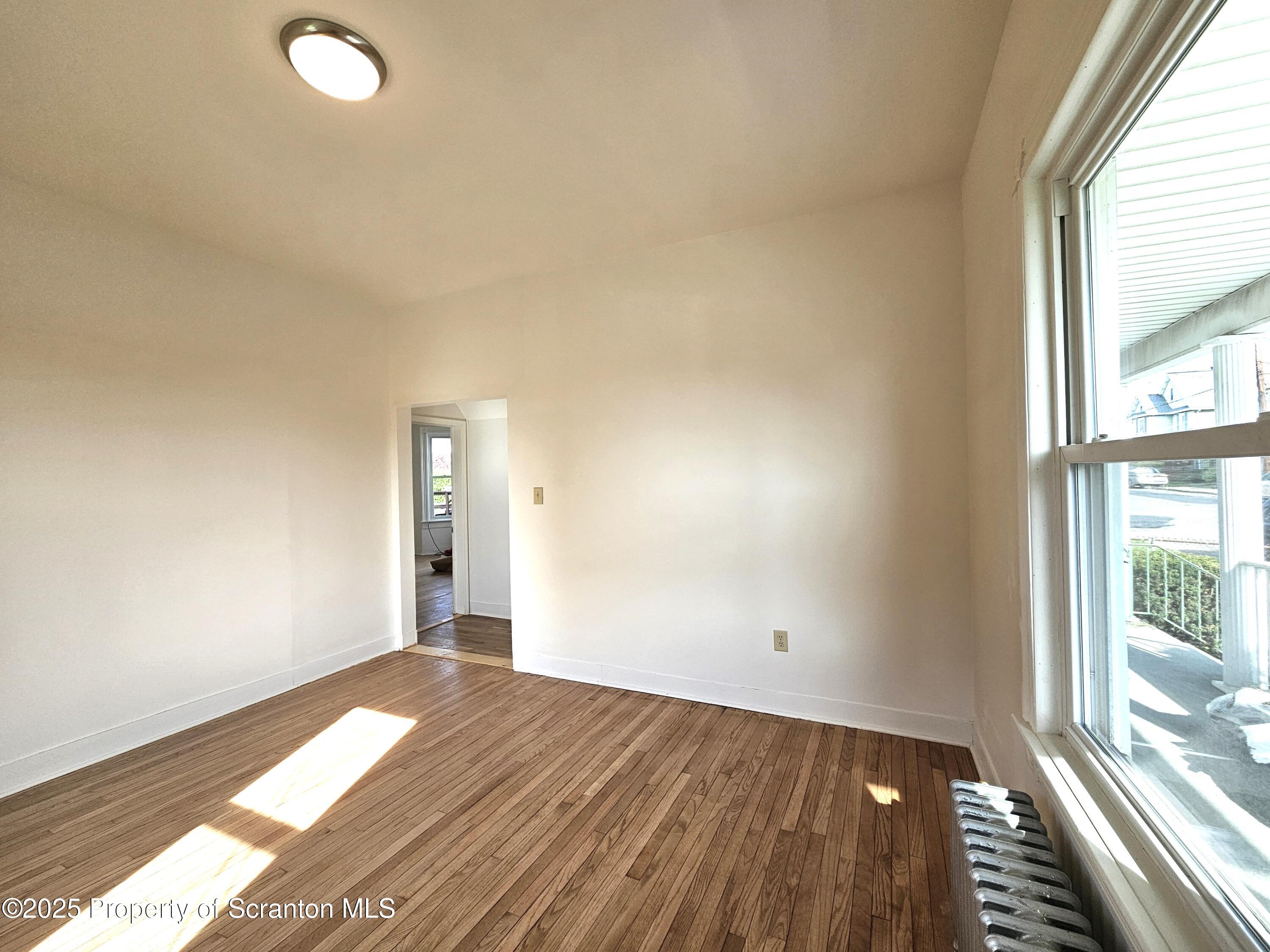 729 W Locust Street