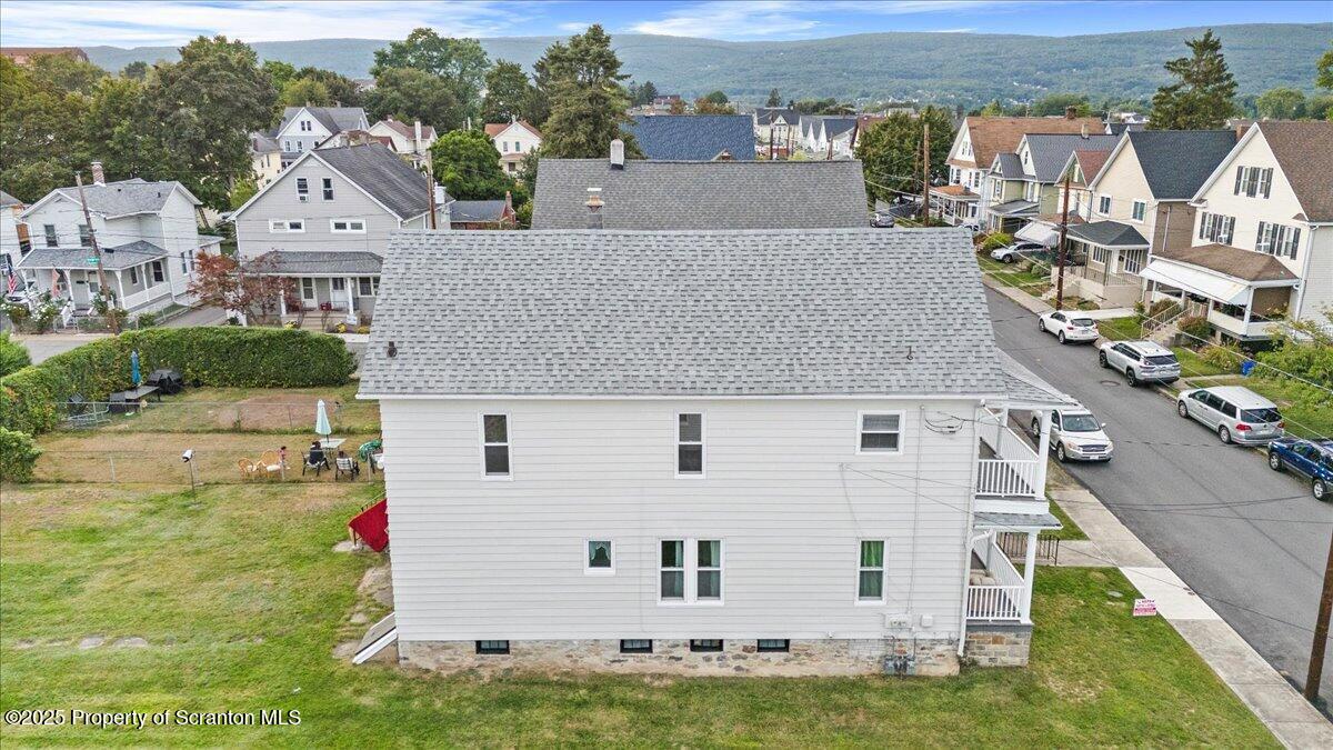 729 W Locust Street