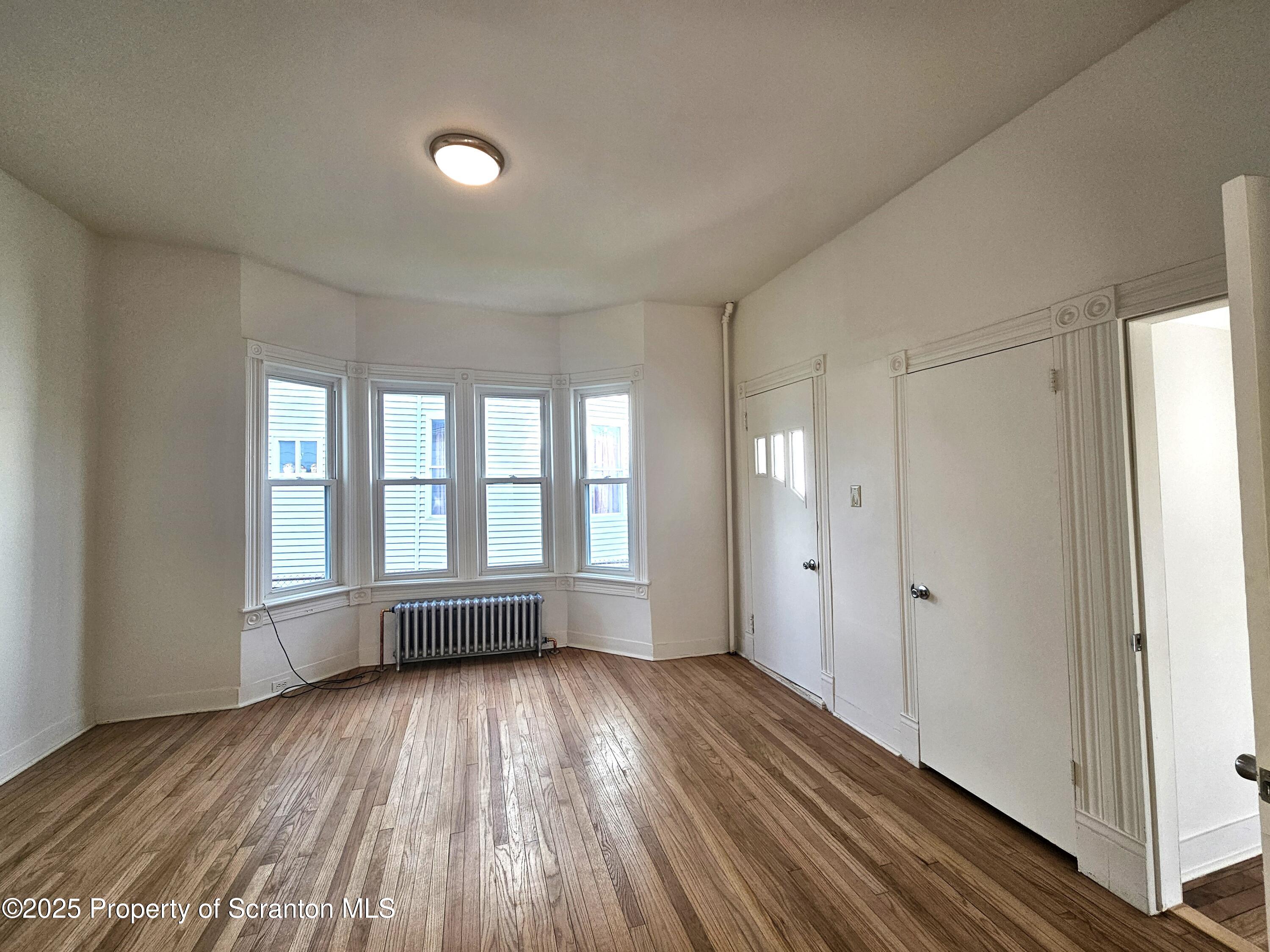 729 W Locust Street