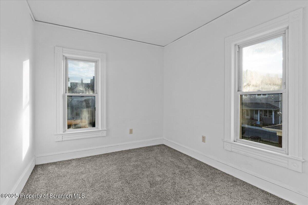 729 W Locust Street