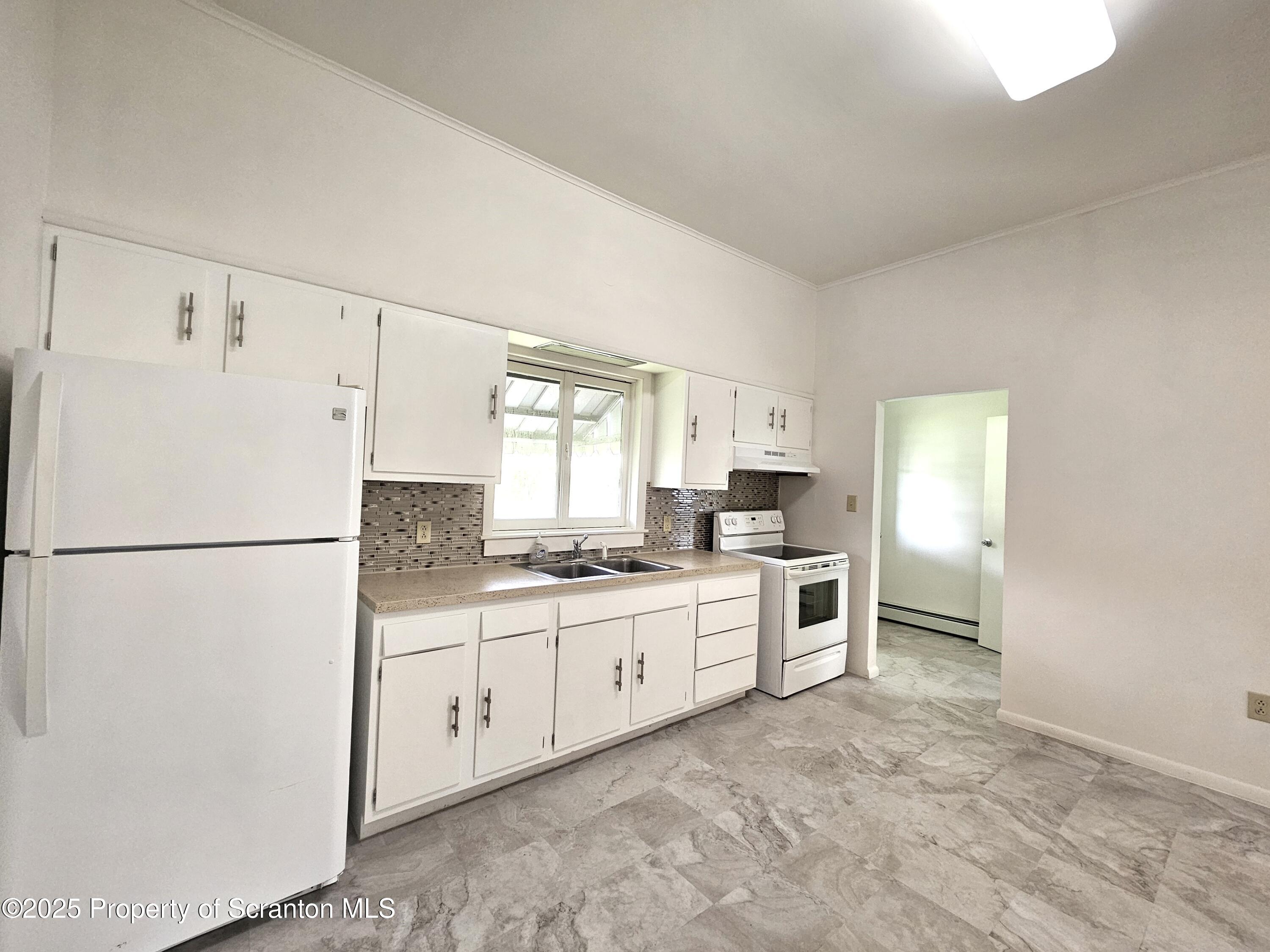 729 W Locust Street