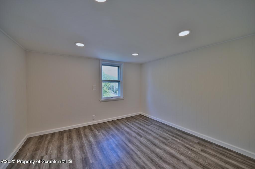 1716 WAYNE AVE Avenue